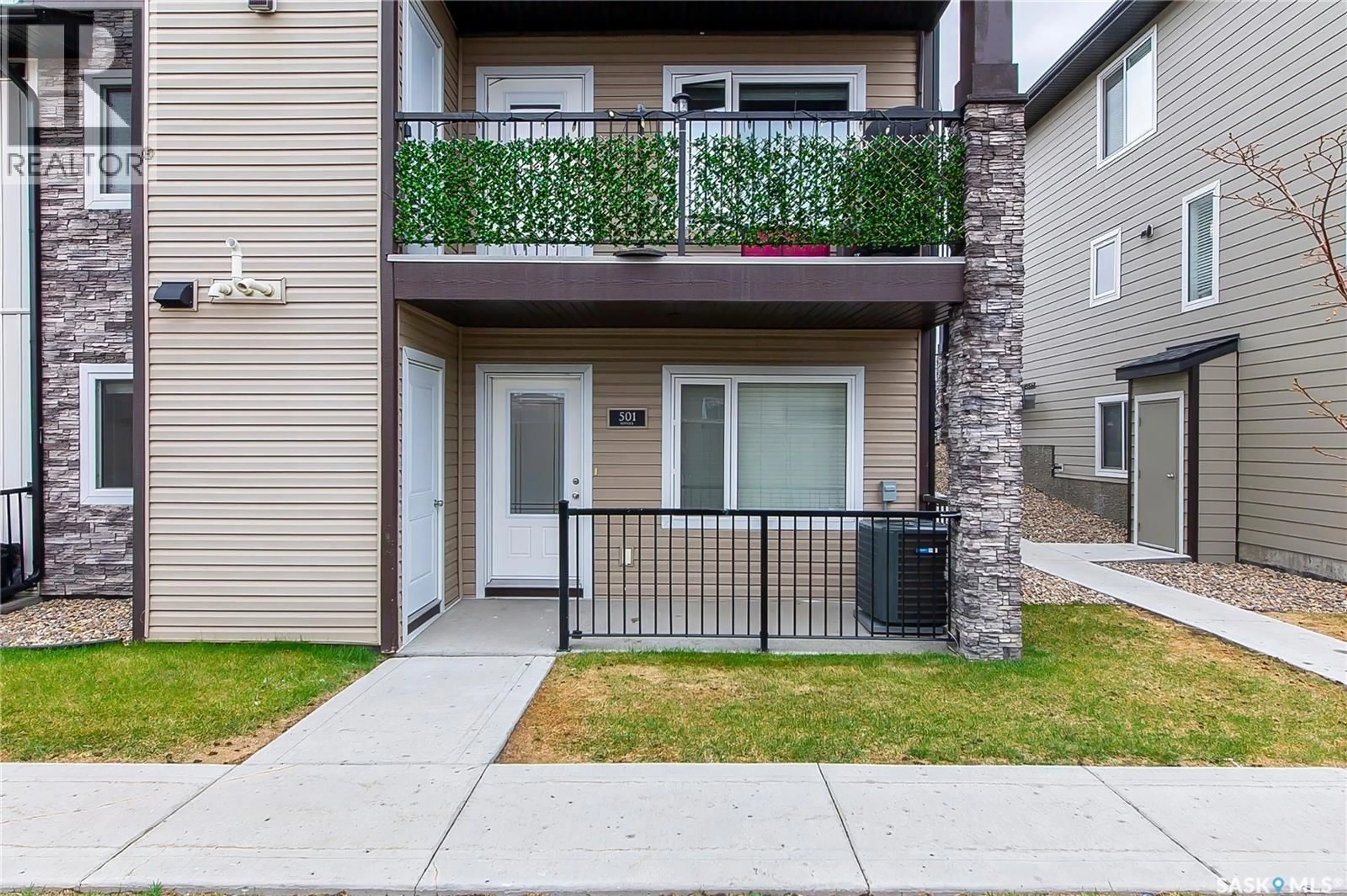 Patio, street for 501 110 AKHTAR BEND, Saskatoon Saskatchewan S7W0Y9