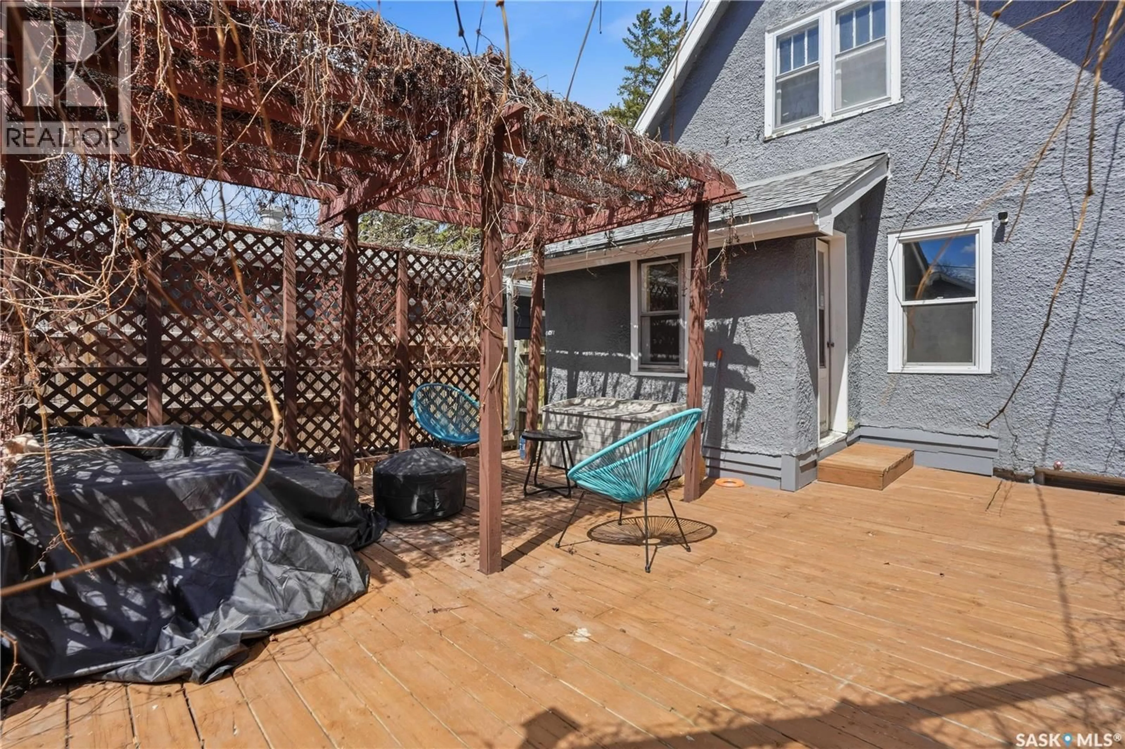 Patio, street for 3411 MCCALLUM AVENUE, Regina Saskatchewan S4S0S2