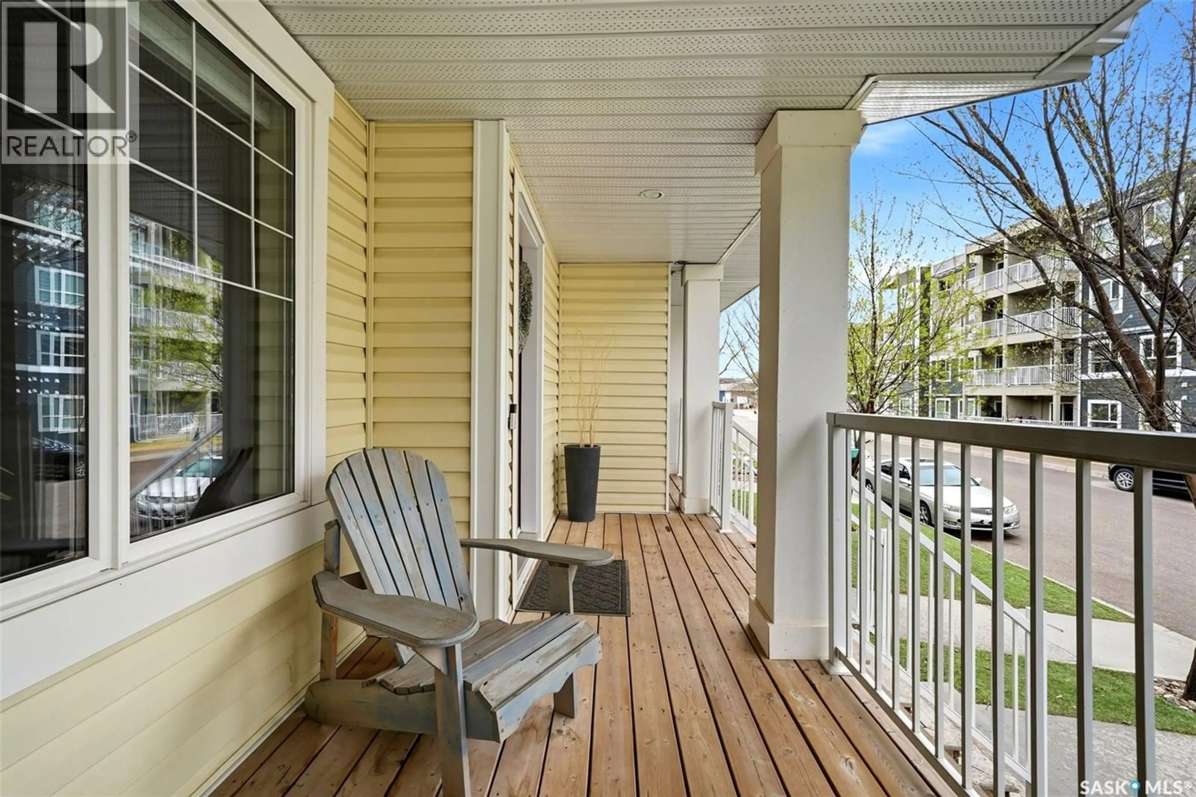 Patio, street for 5564 PREFONTAINE AVENUE, Regina Saskatchewan S4W0M8