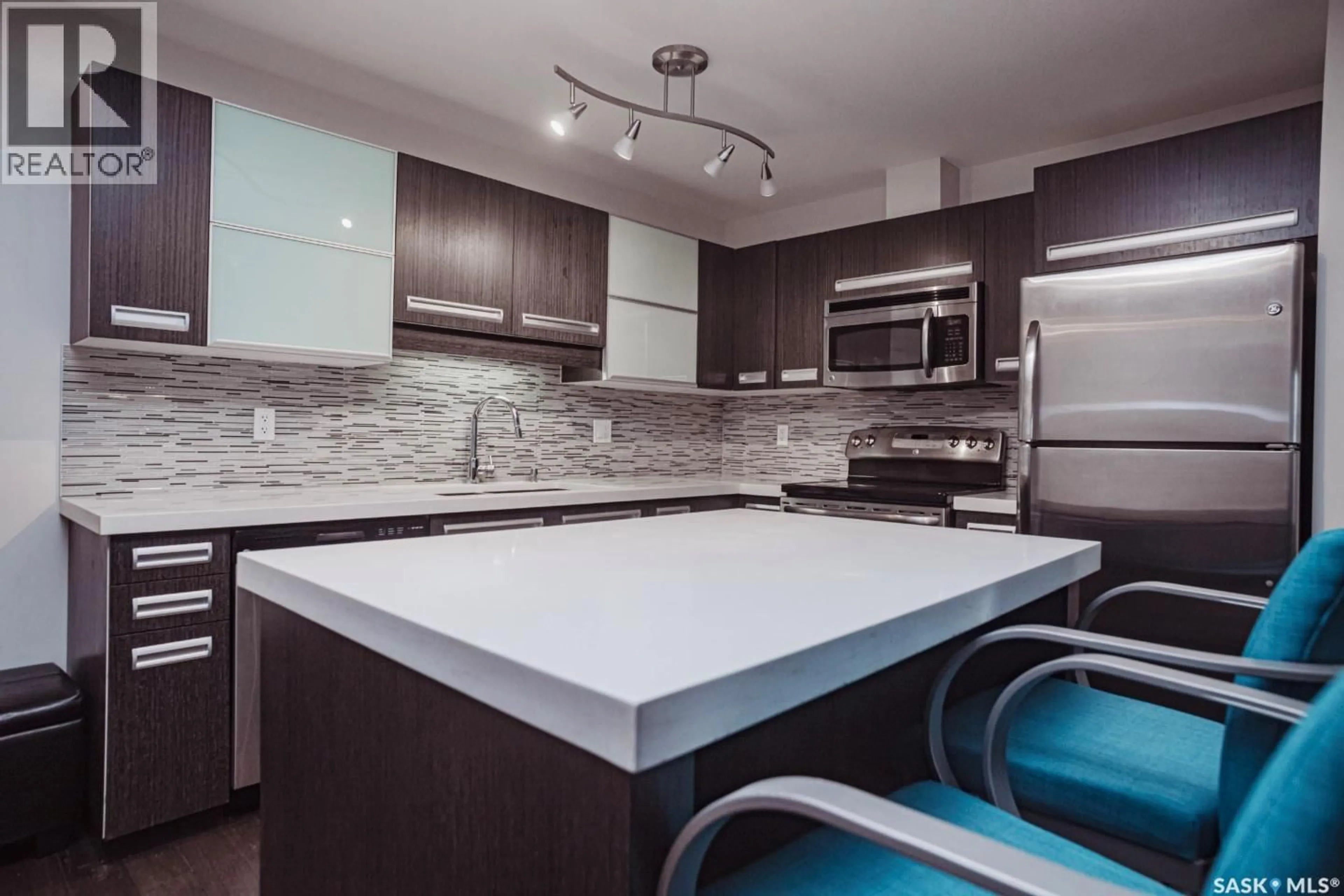 Contemporary kitchen, ceramic/tile floor for 211 - 207 LEDINGHAM STREET, Saskatoon Saskatchewan S7V0C5