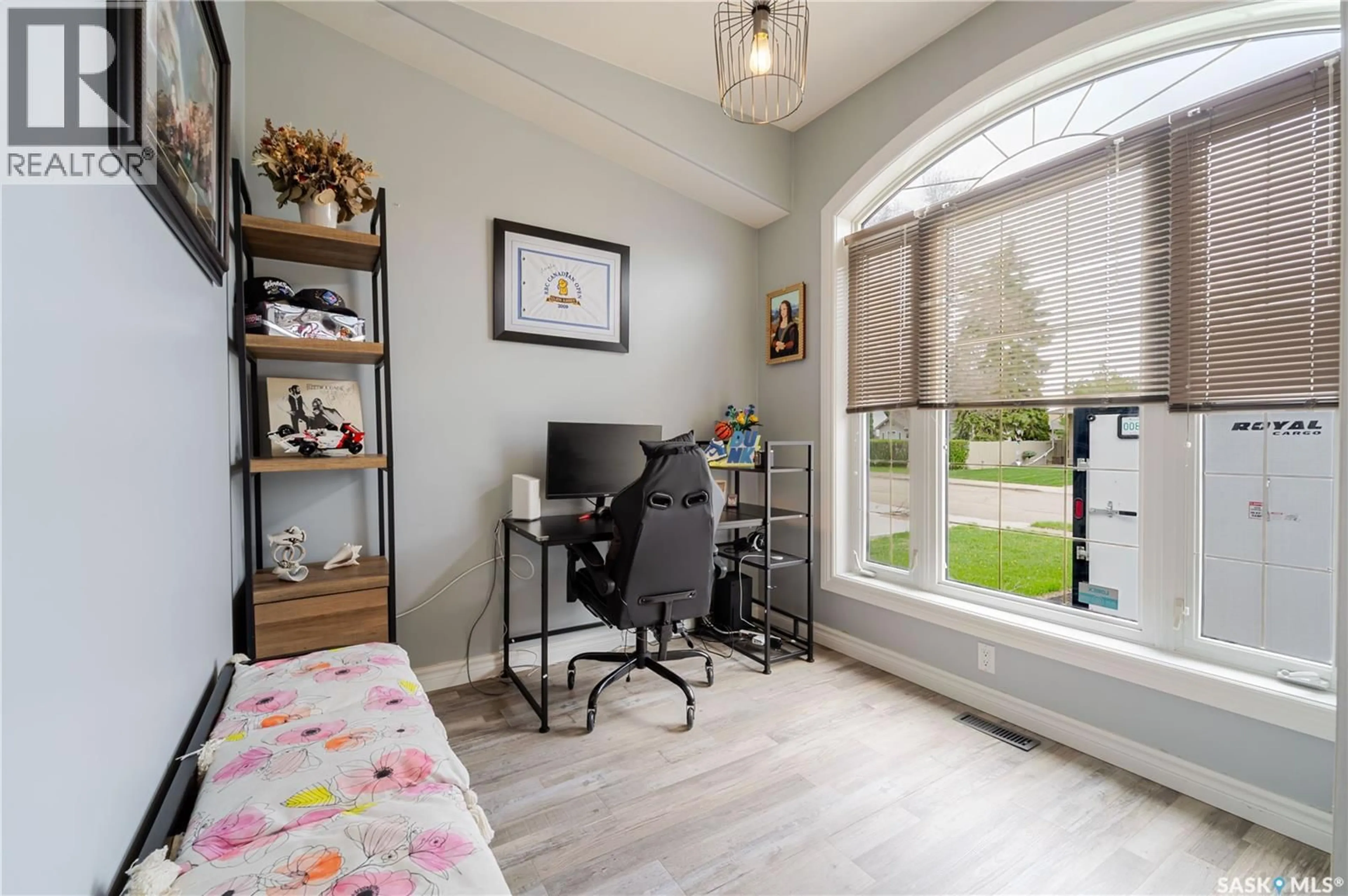 A pic of a room for 1054 MONK AVENUE, Moose Jaw Saskatchewan S6H4E4