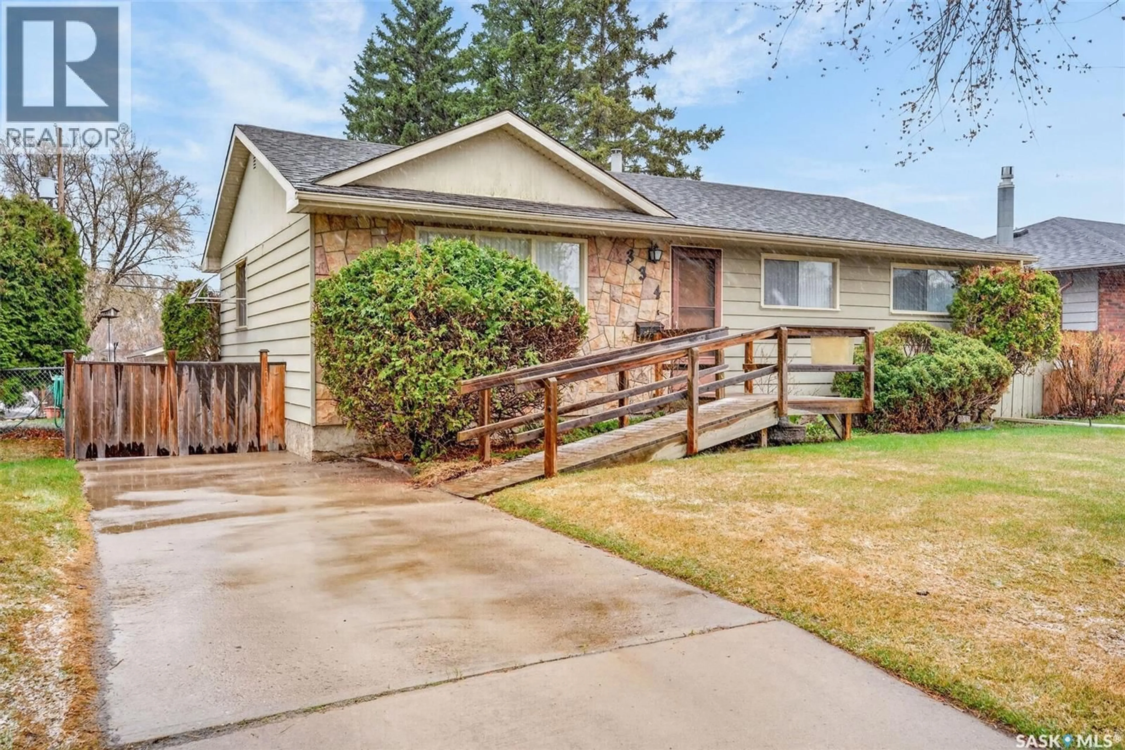 Home with vinyl exterior material, street for 334 25TH STREET, Prince Albert Saskatchewan S6V5P6