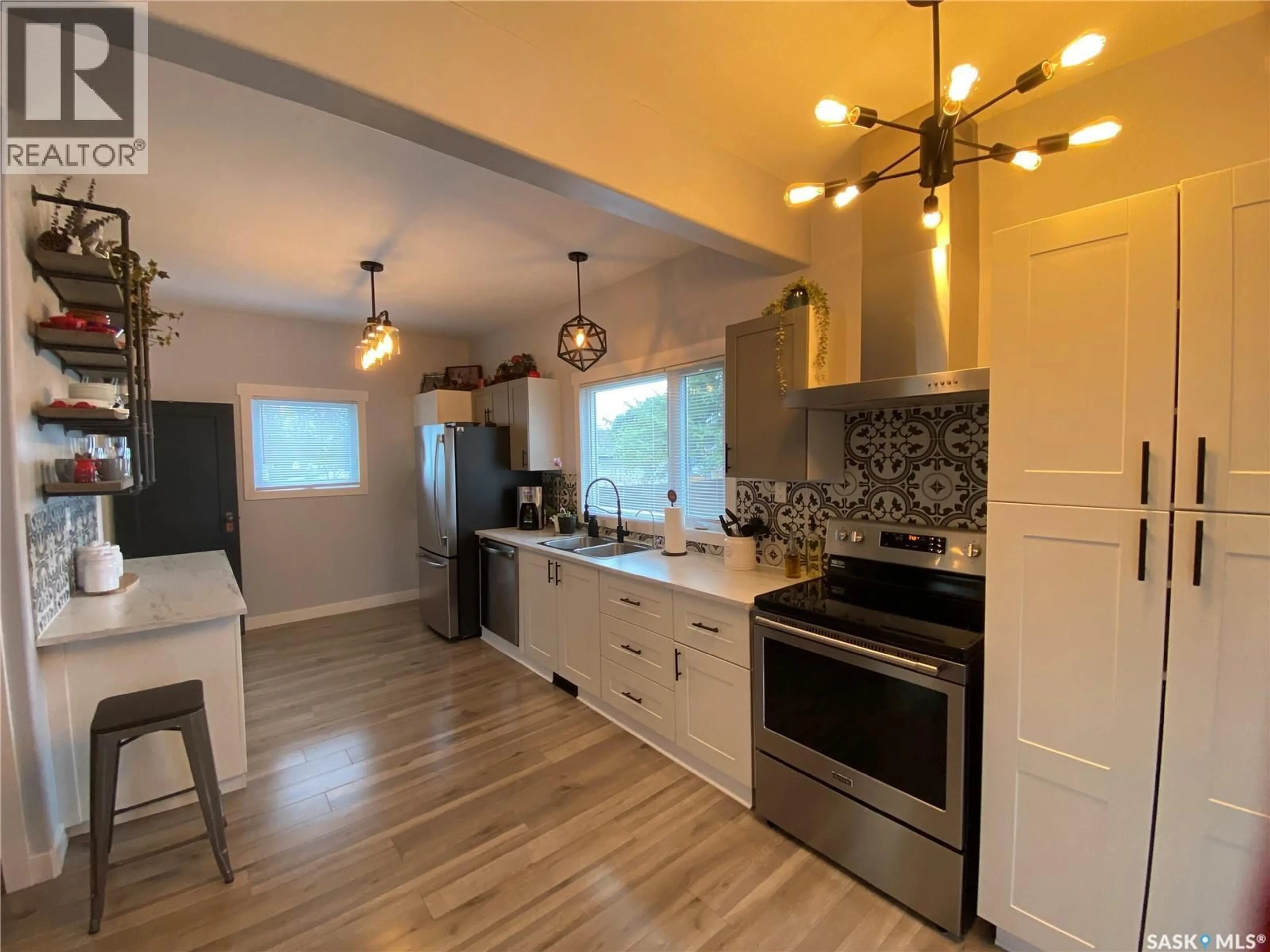 Open concept kitchen, unknown for 25 WALLACE AVENUE, Yorkton Saskatchewan S3N2E6
