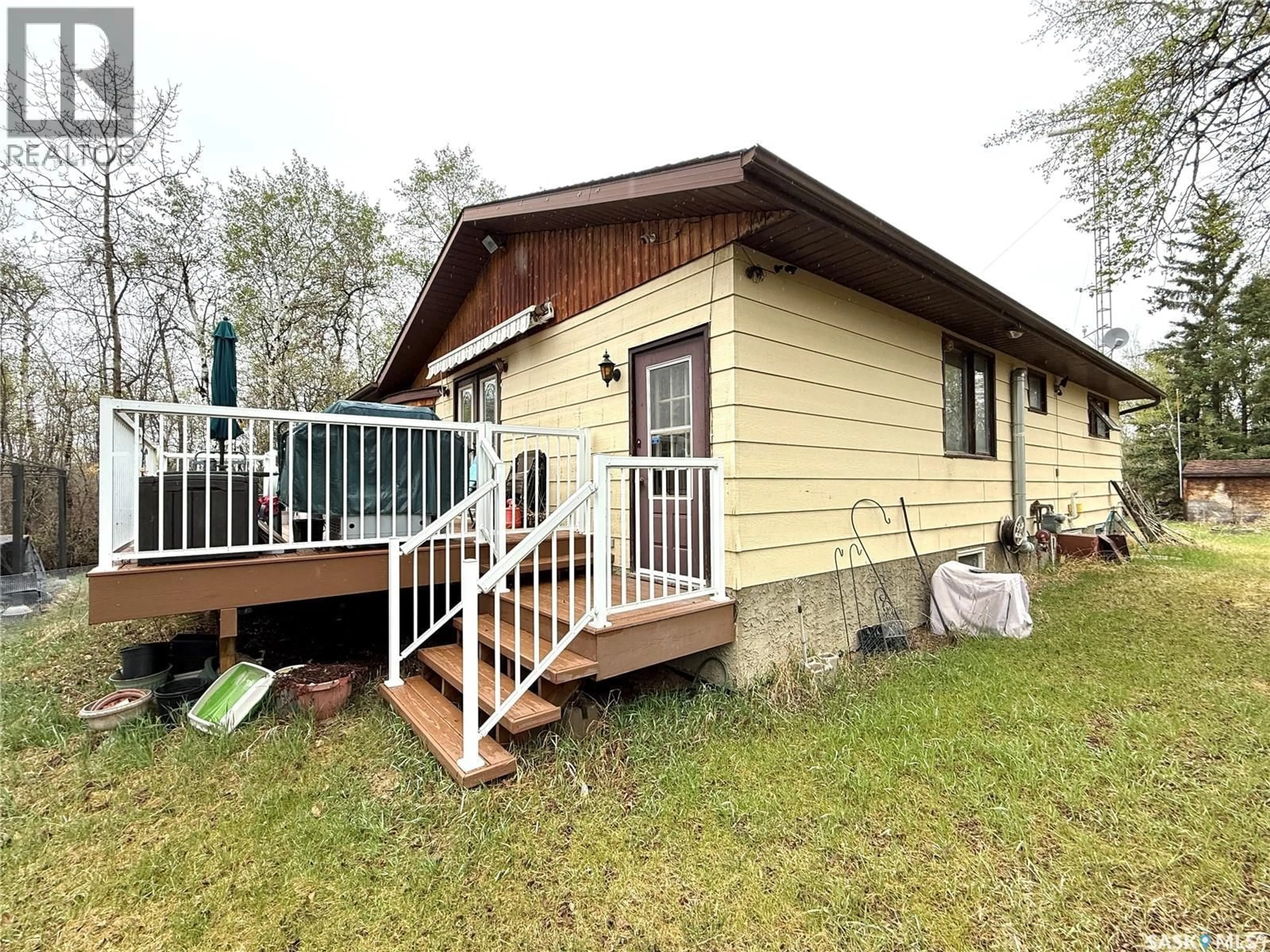Home with vinyl exterior material, unknown for DUDDRIDGE ACRES, Battle River Rm No. 438 Saskatchewan S0M0E0