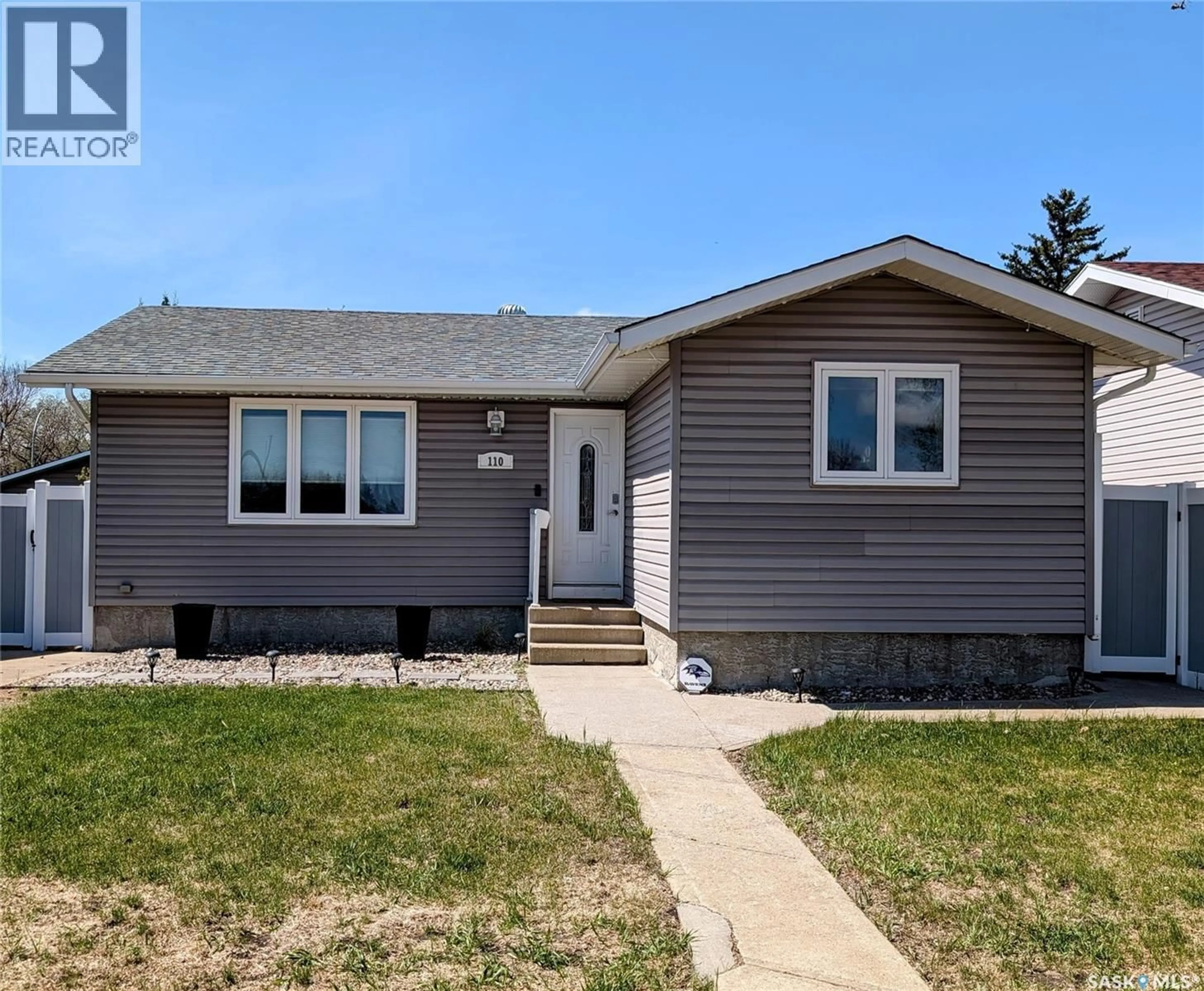 Home with vinyl exterior material, street for 110 PAYNTER CRESCENT, Regina Saskatchewan S4X1H6