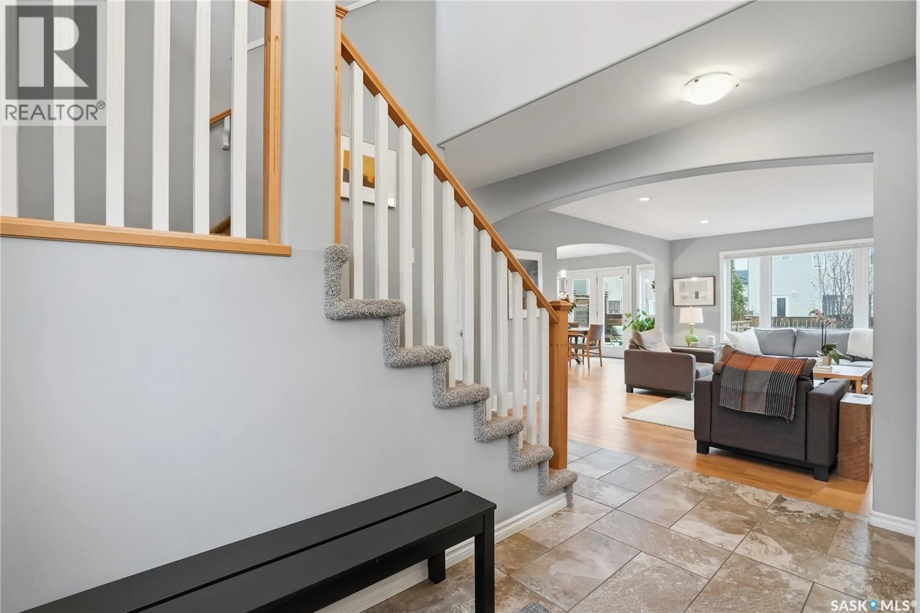 Unknown for 215 WHALLEY CRESCENT, Saskatoon Saskatchewan S7T0E6
