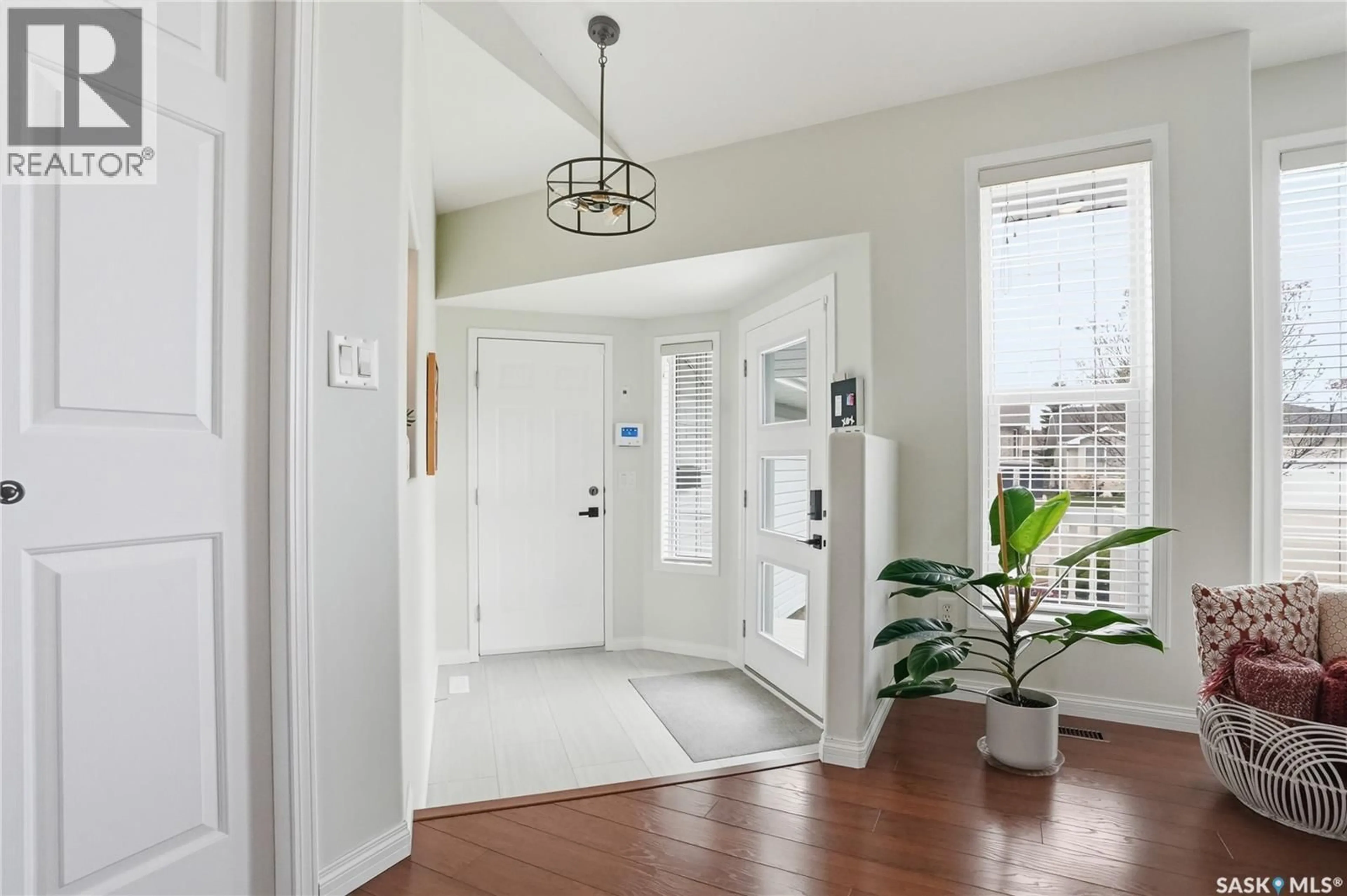 Indoor entryway for 223 POBRAN LANE, Saskatoon Saskatchewan S7S1L5
