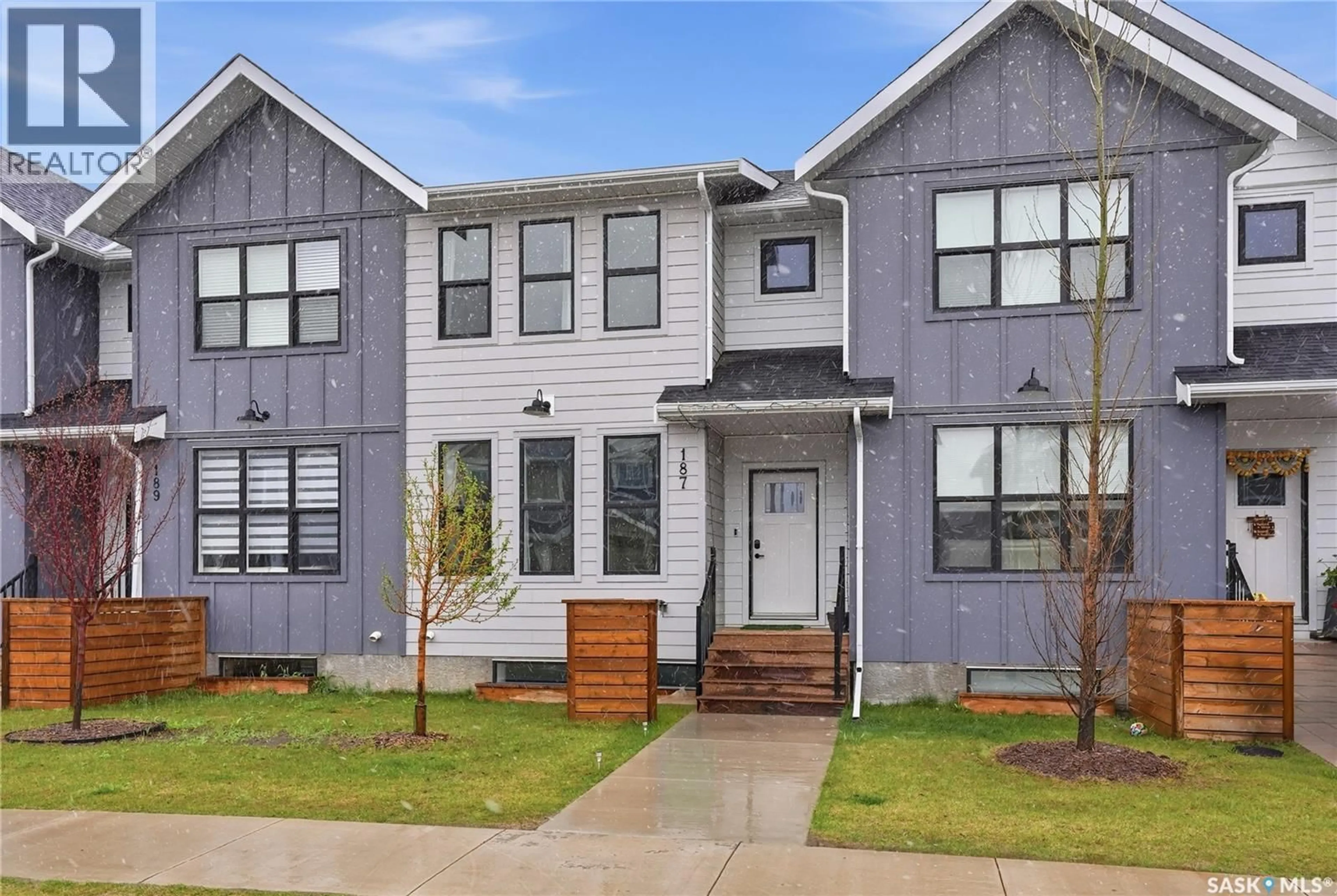 Home with vinyl exterior material, street for 187 ROSEWOOD BOULEVARD, Saskatoon Saskatchewan S7V0X2