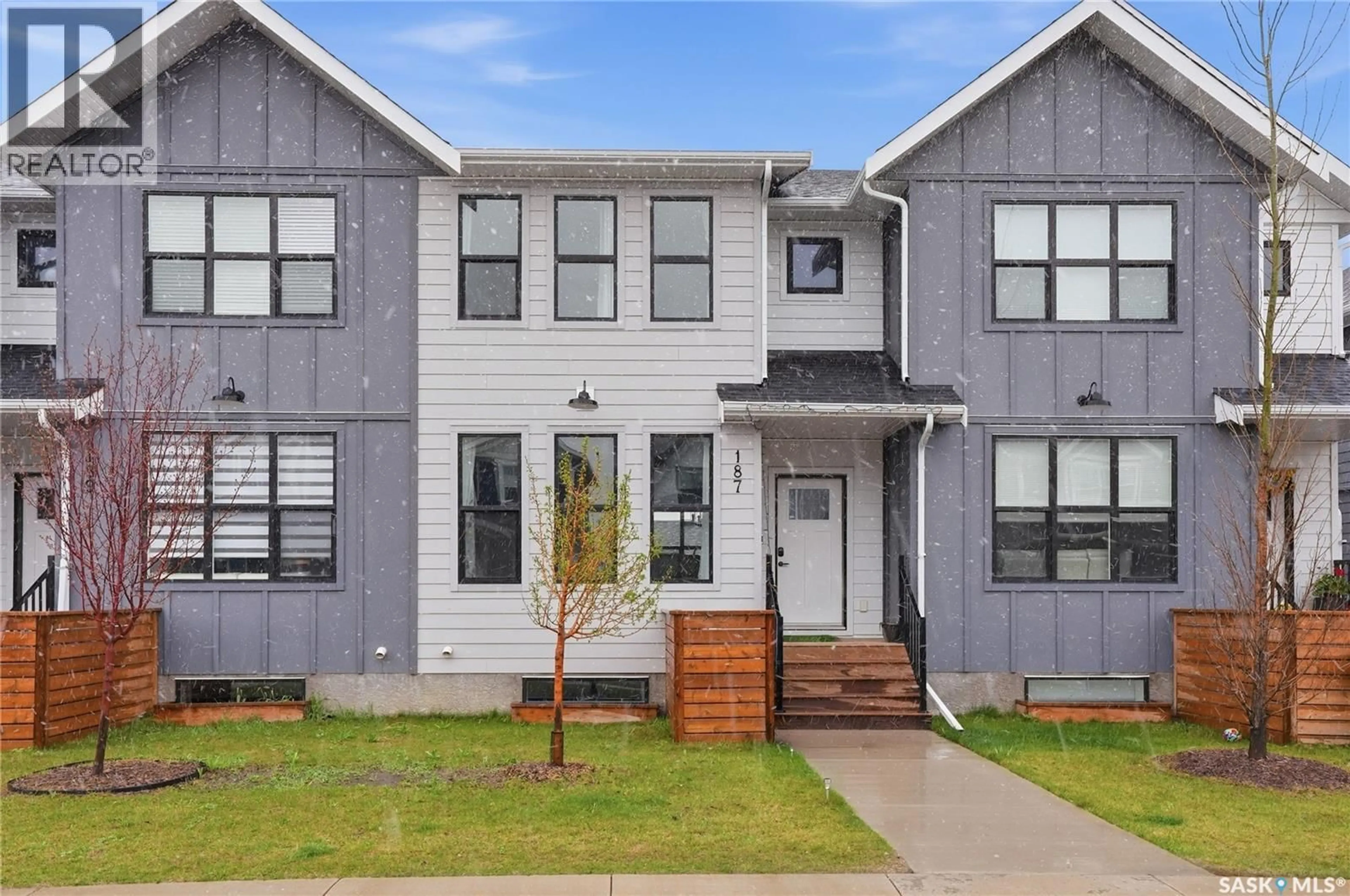 Home with vinyl exterior material, street for 187 ROSEWOOD BOULEVARD, Saskatoon Saskatchewan S7V0X2