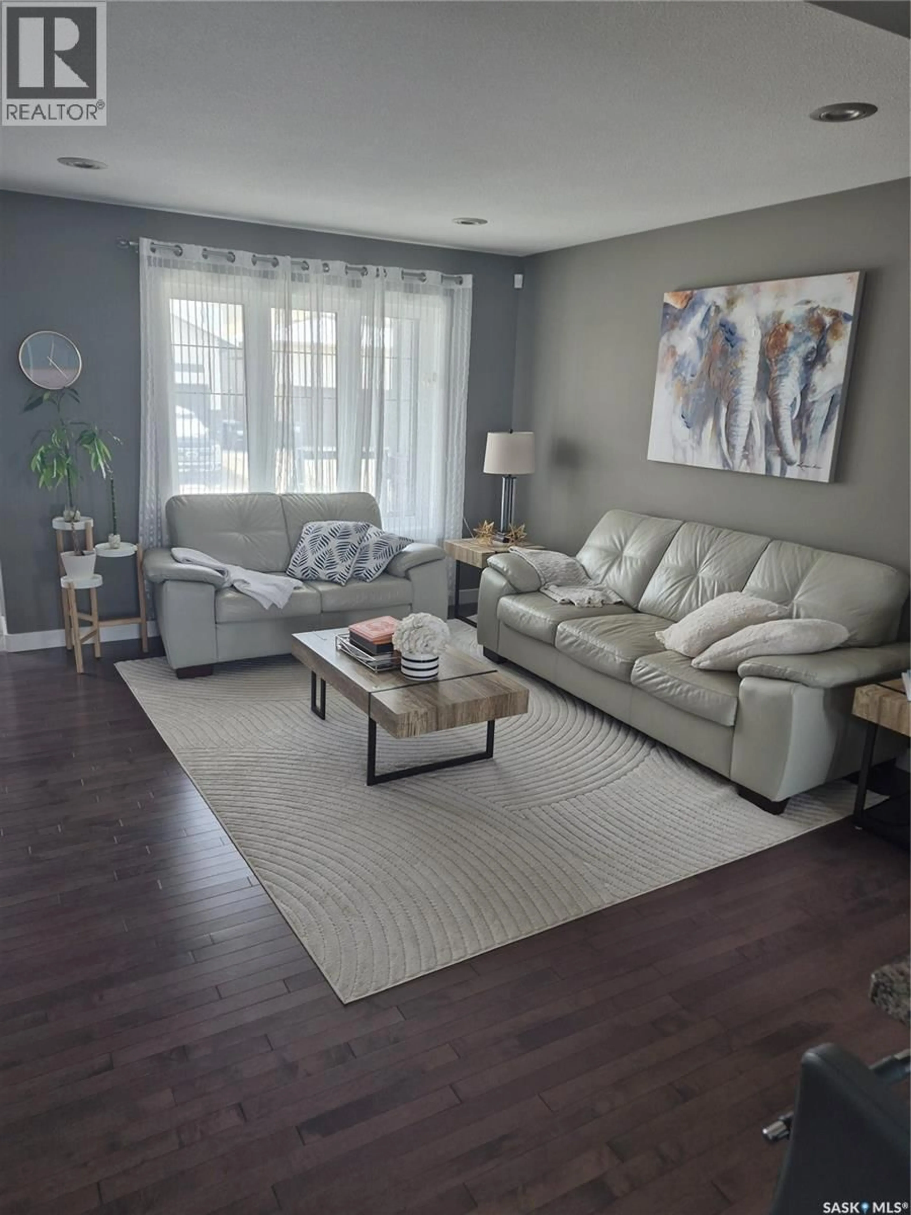 Living room with furniture, unknown for 319 SECORD WAY, Saskatoon Saskatchewan S7V0L9