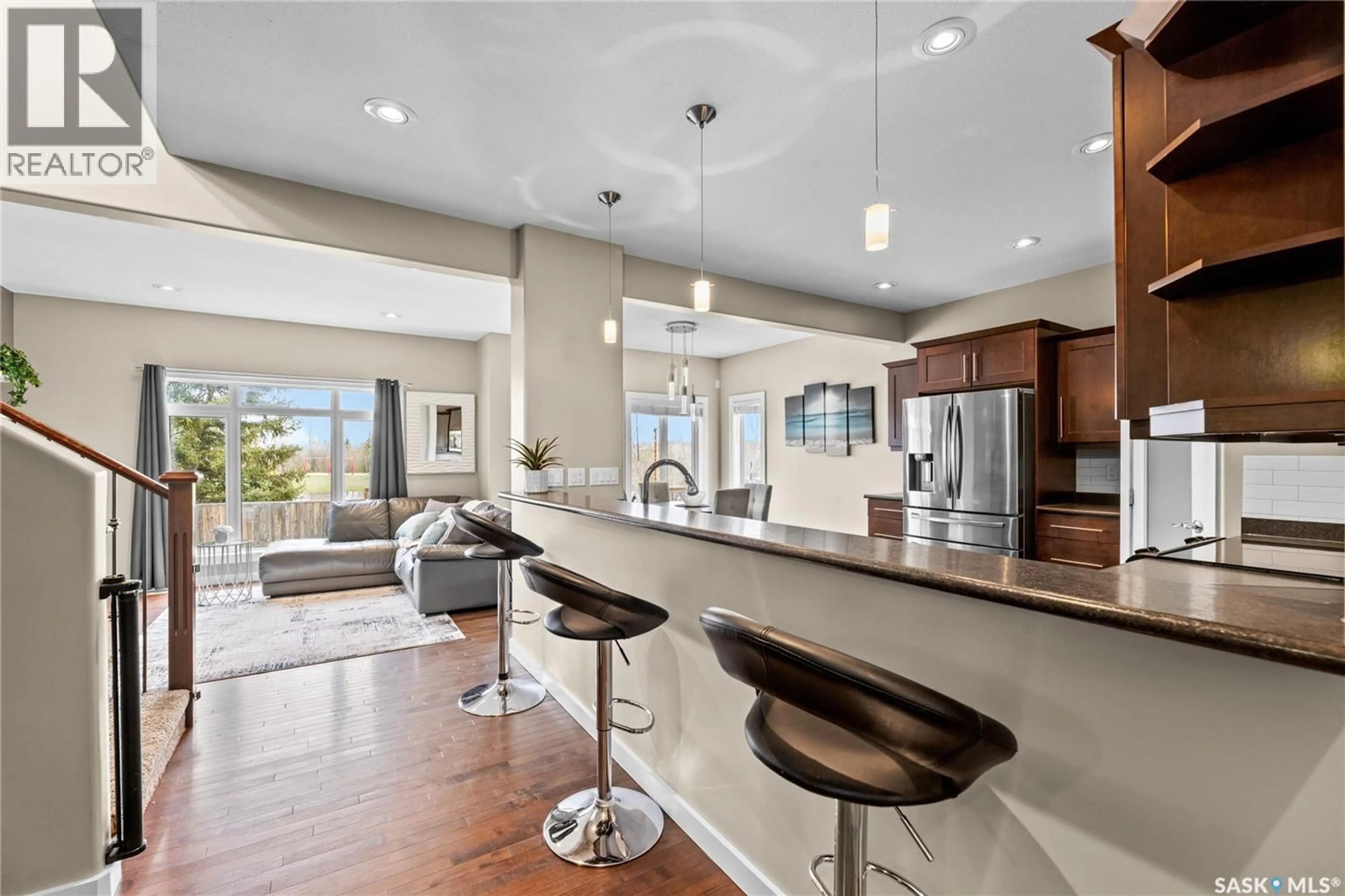Open concept kitchen, ceramic/tile floor for 362 CHARITY COVE, Martensville Saskatchewan S0K0A2