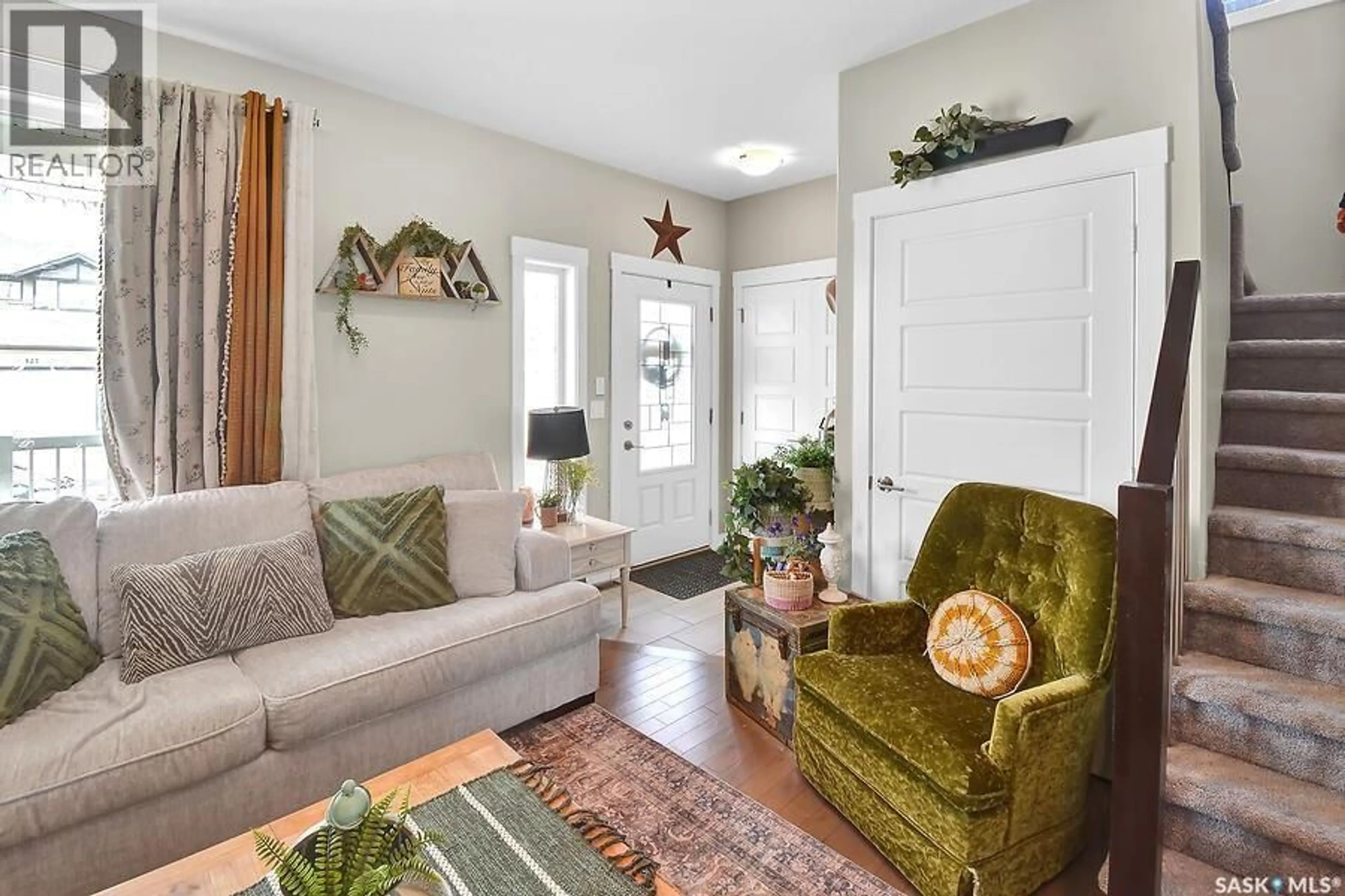 Living room with furniture, unknown for 524 MAPLE CRESCENT, Warman Saskatchewan S0K4S2