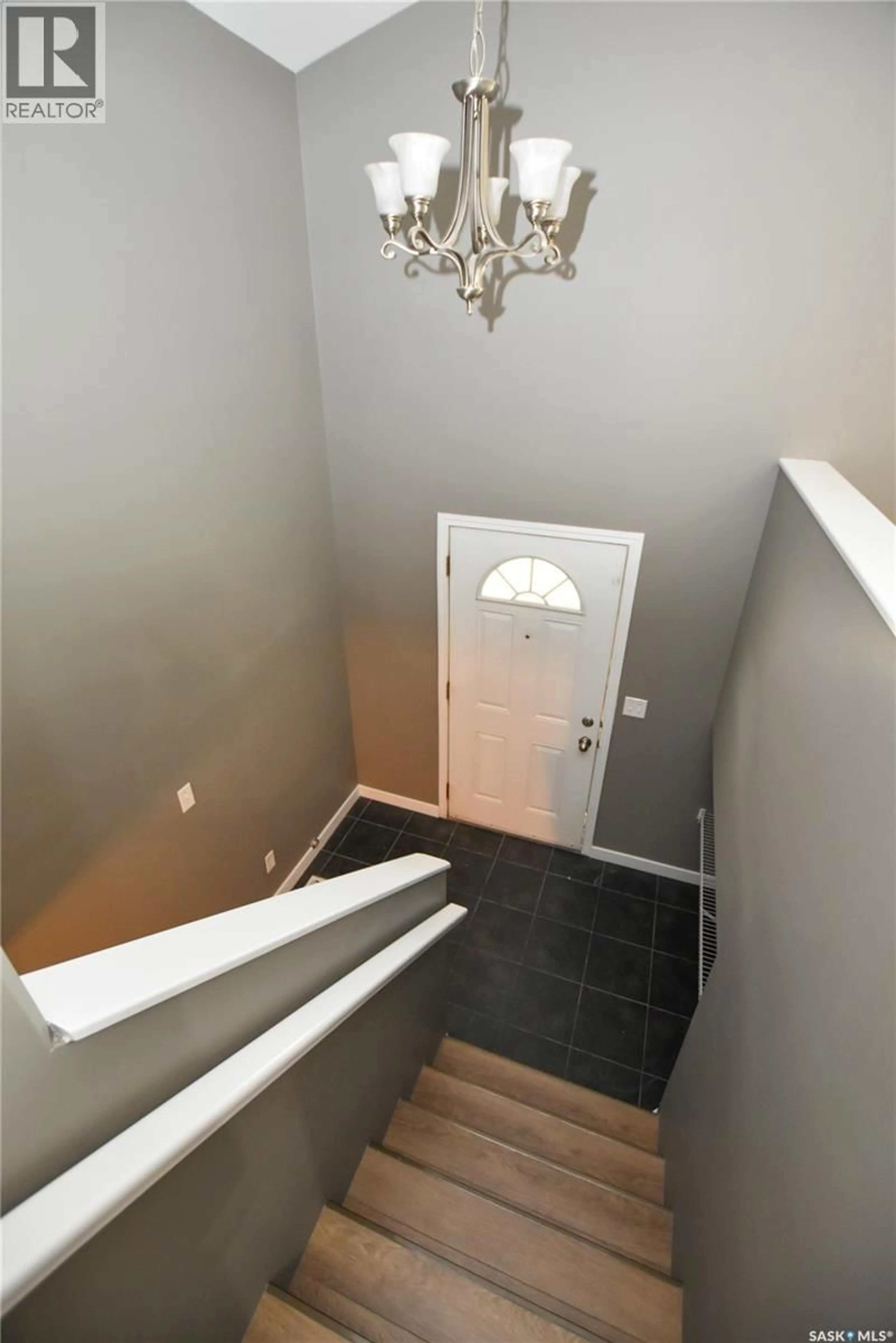 Unknown for 106 GEARY CRESCENT, Saskatoon Saskatchewan S7R0B8