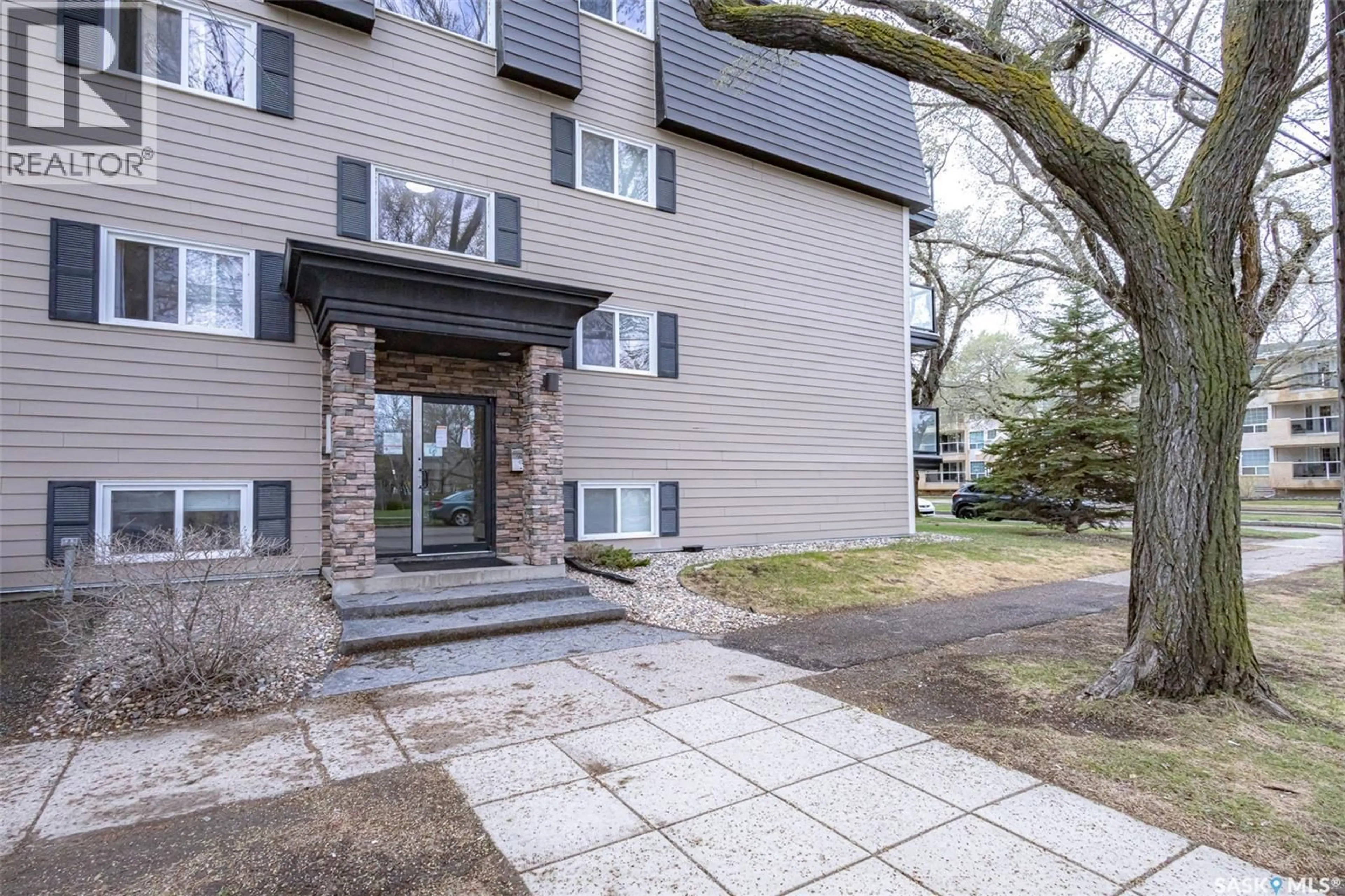 Patio, unknown for 18 - 1001 LANSDOWNE AVENUE, Saskatoon Saskatchewan S7H2C2