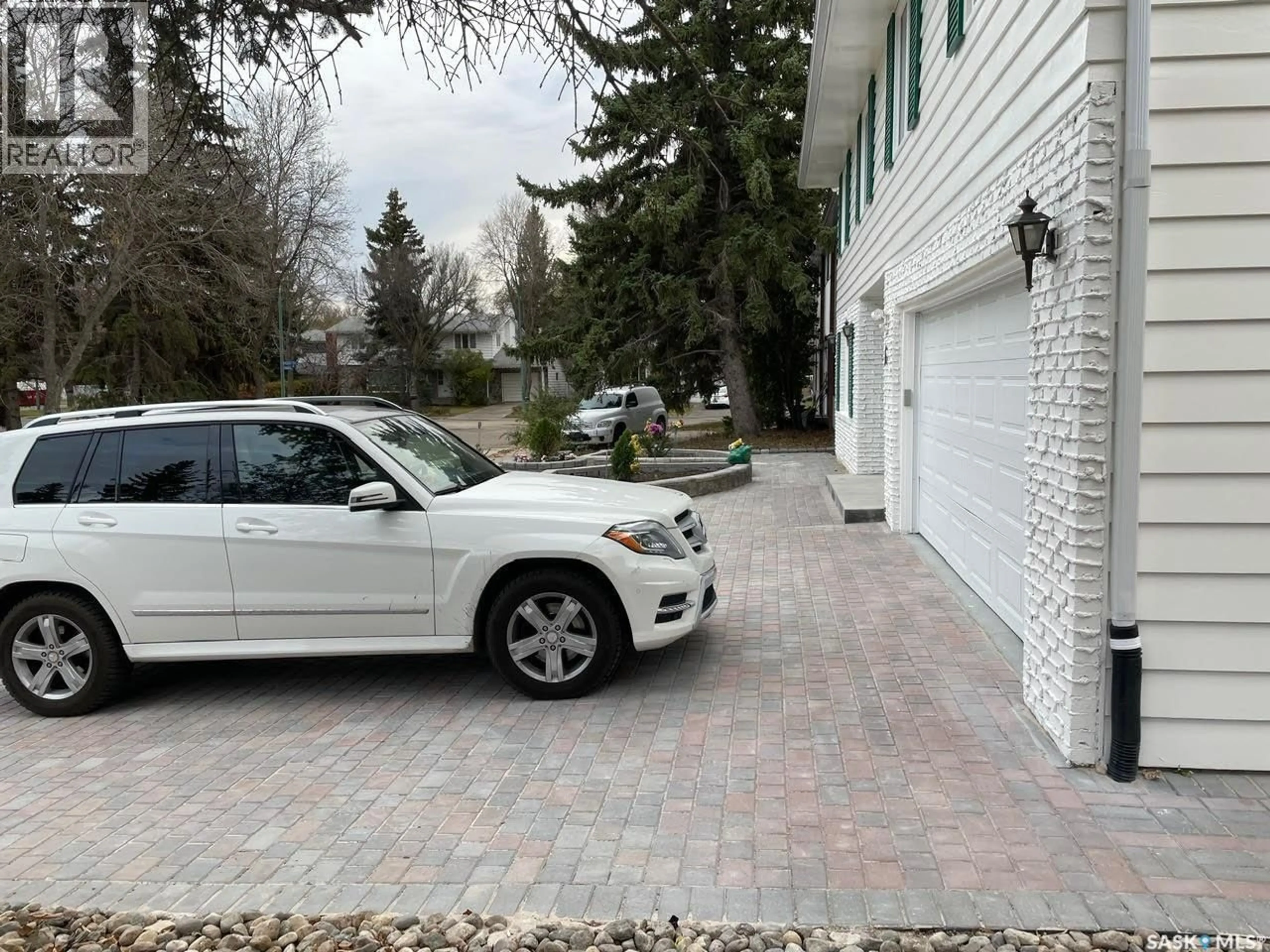 Unknown for 6 HOGARTH PLACE, Regina Saskatchewan S4S4J8