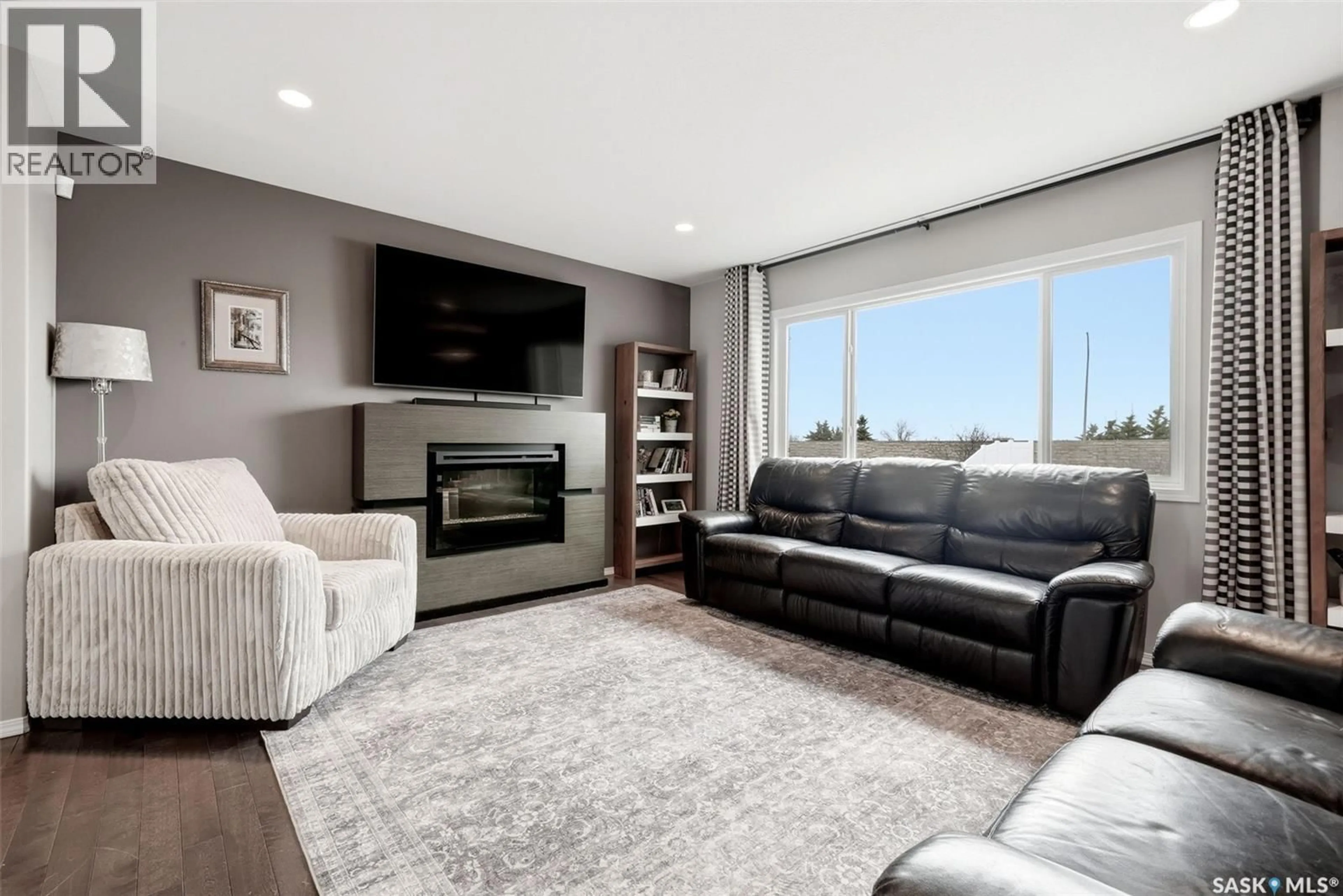 Living room with furniture, unknown for 5038 ANTHONY WAY, Regina Saskatchewan S4X0H4