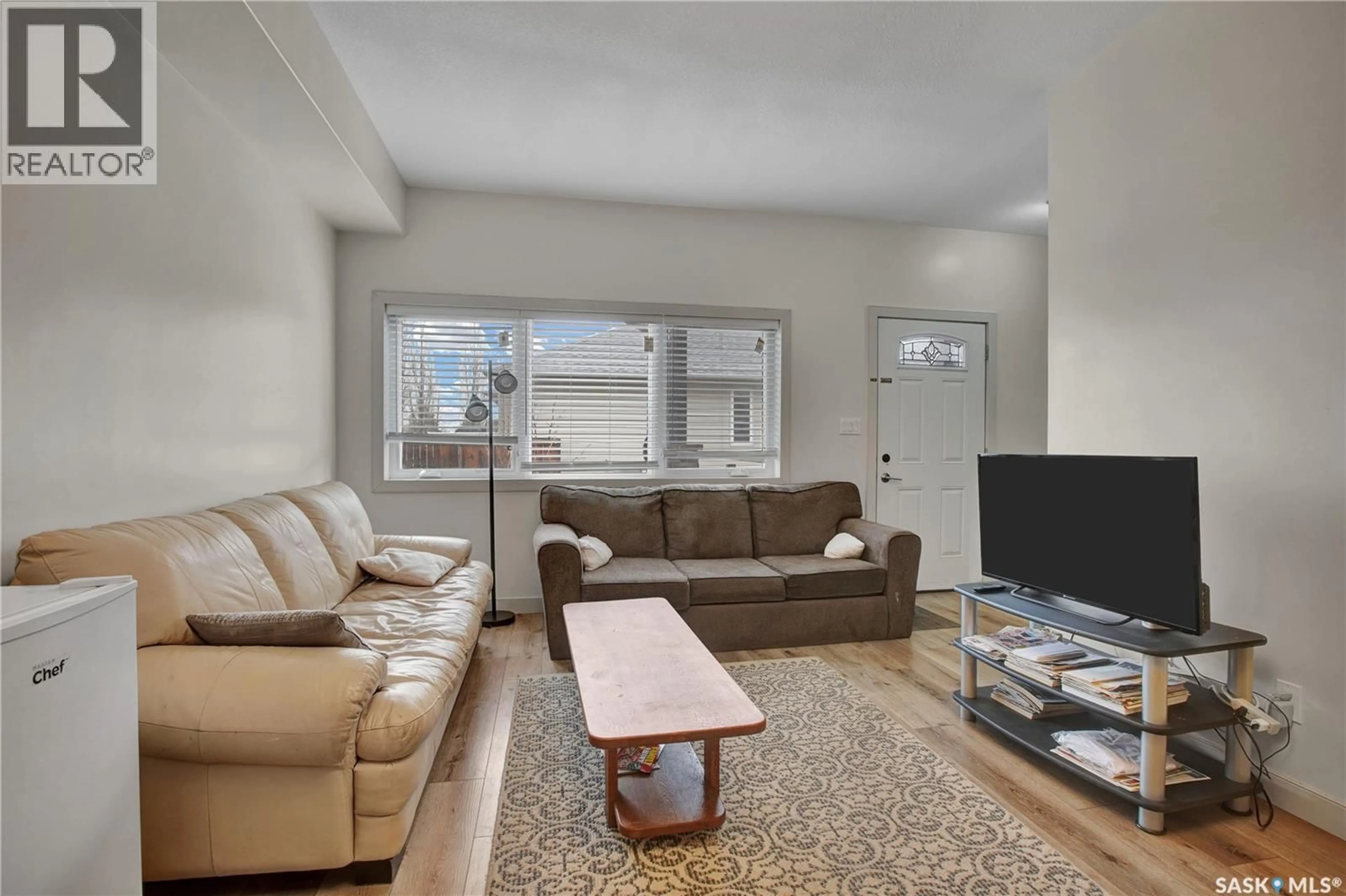 Living room with furniture, unknown for 48 - 1703 PATRICK CRESCENT, Saskatoon Saskatchewan S7W0L6