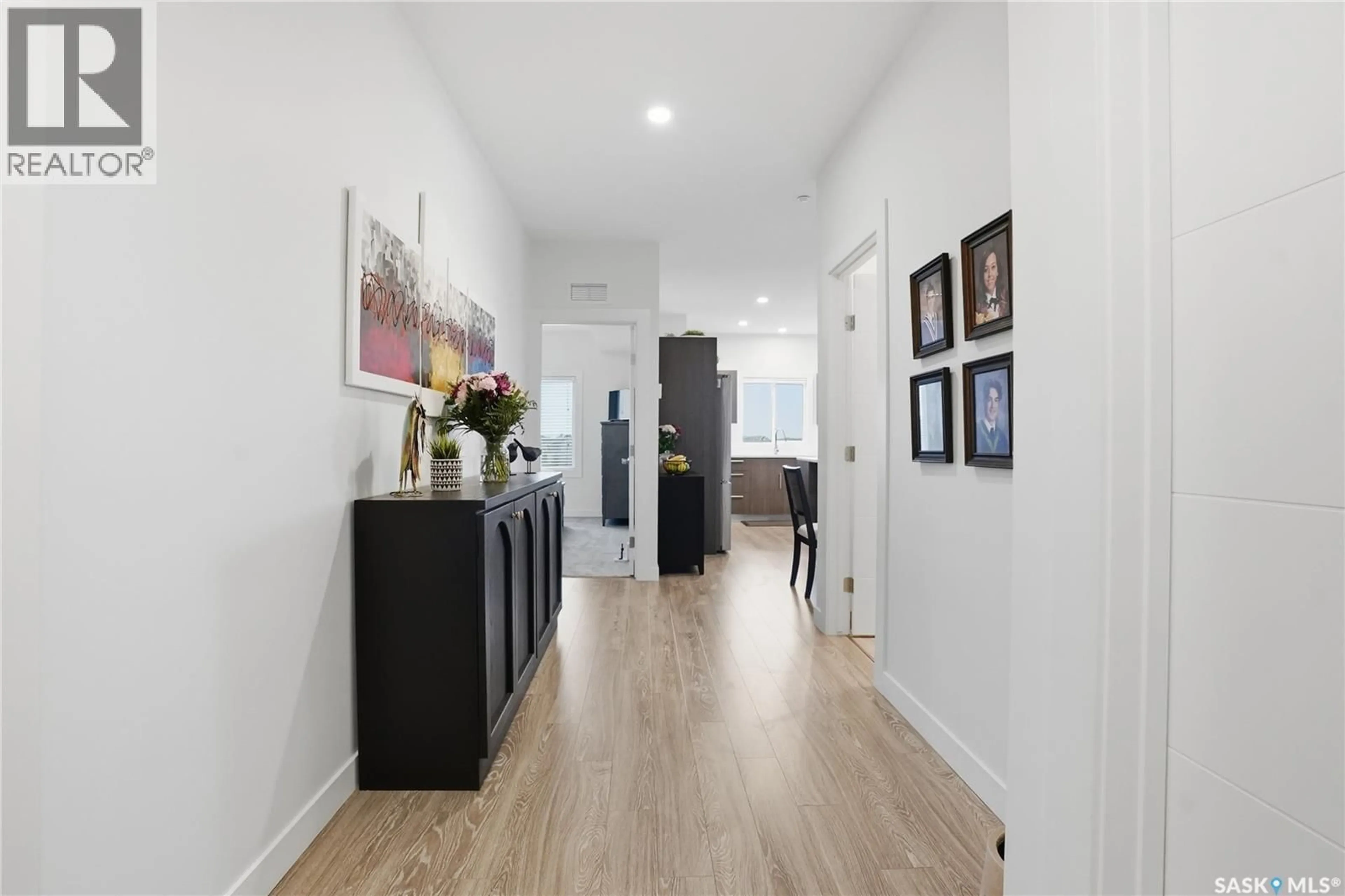 Indoor entryway for 142 - 214 PAWLYCHENKO LANE, Saskatoon Saskatchewan S7V0N7