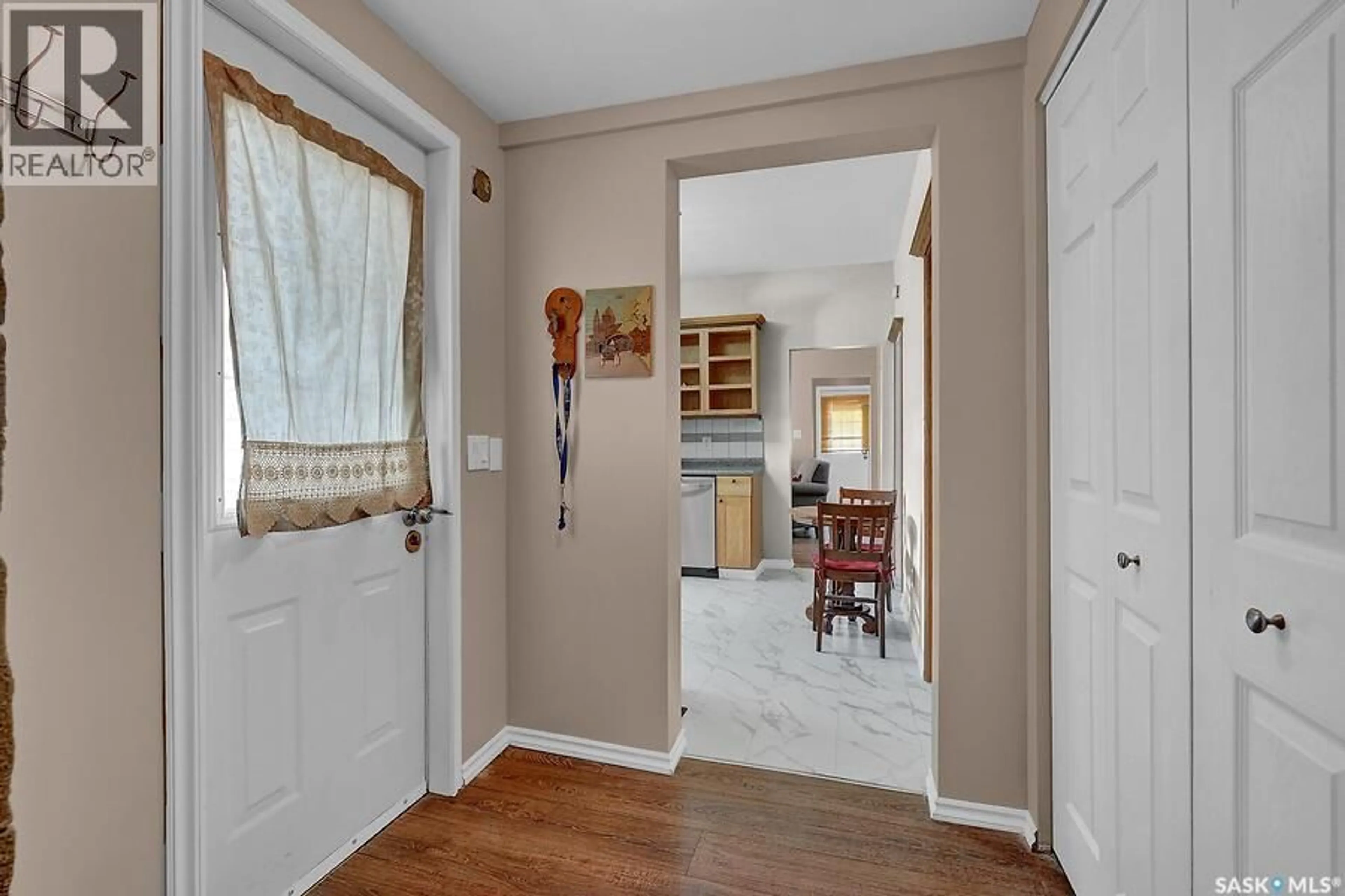 Indoor entryway for 321 HILTZ DRIVE, Kennedy Saskatchewan S0G2R0