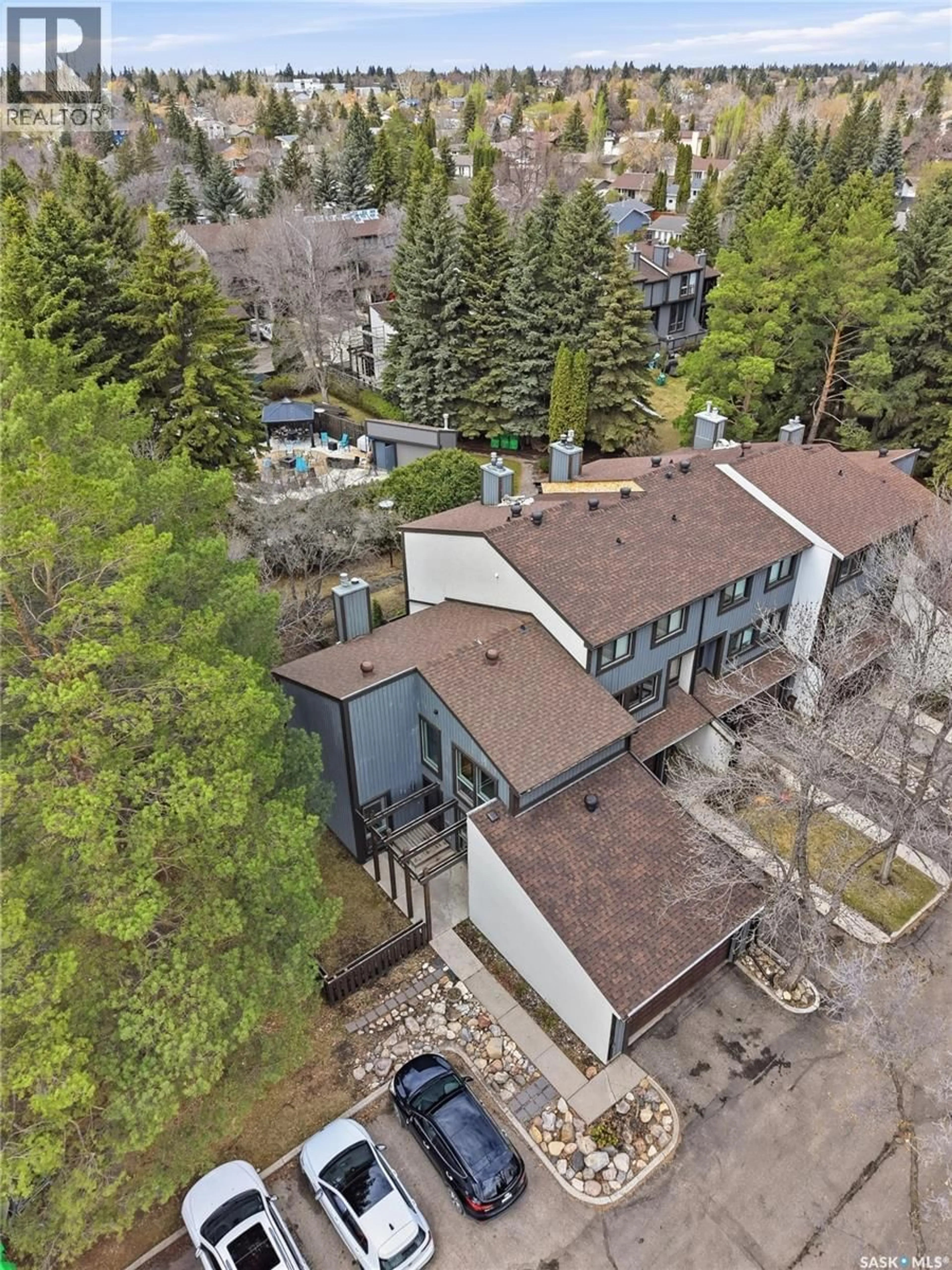 A pic from outside/outdoor area/front of a property/back of a property/a pic from drone, unknown for 20 455 PINEHOUSE DRIVE, Saskatoon Saskatchewan S7K5X1