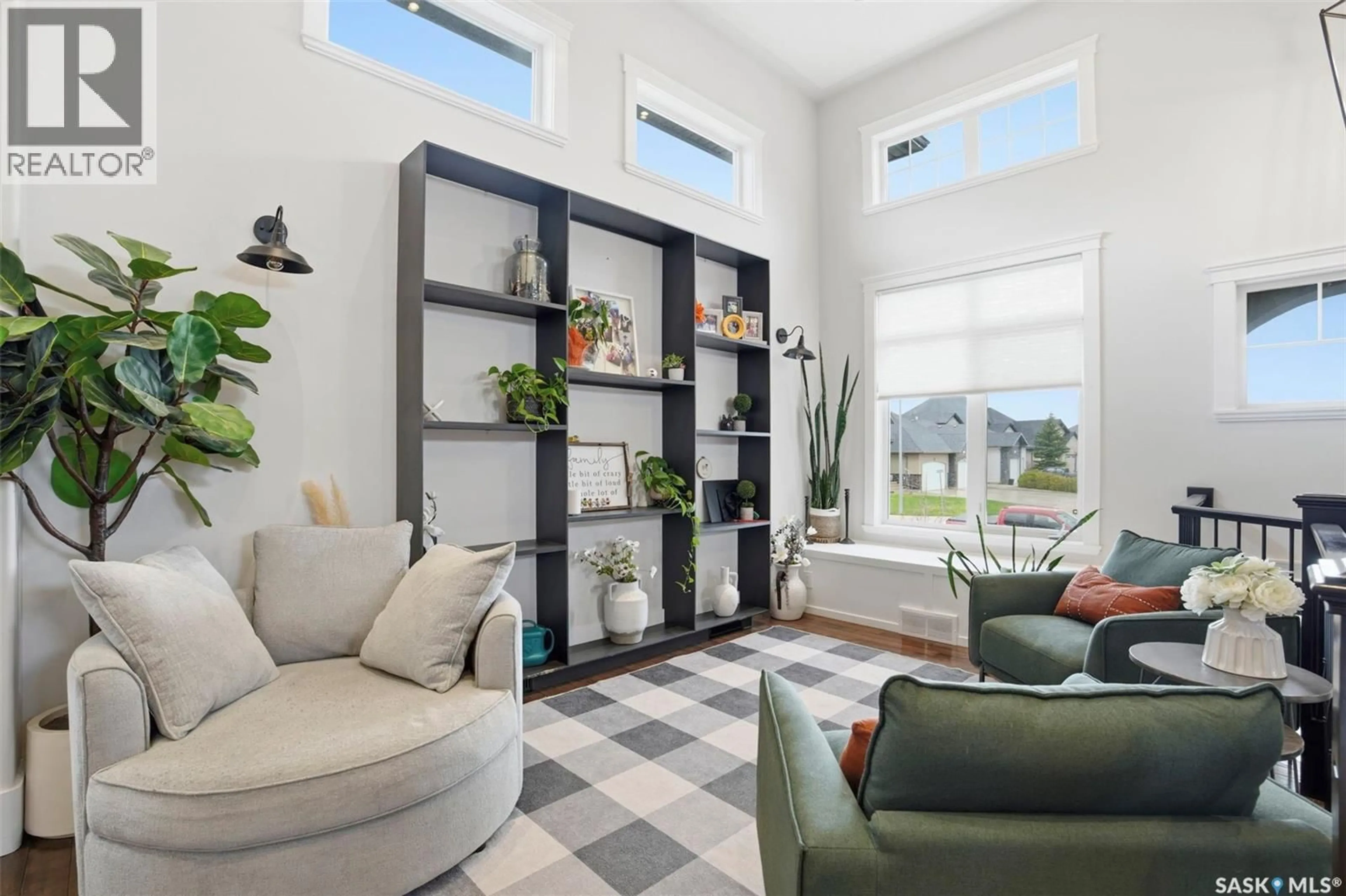 Living room with furniture, unknown for 710 CRYSTAL SPRINGS DRIVE, Warman Saskatchewan S0K4S2