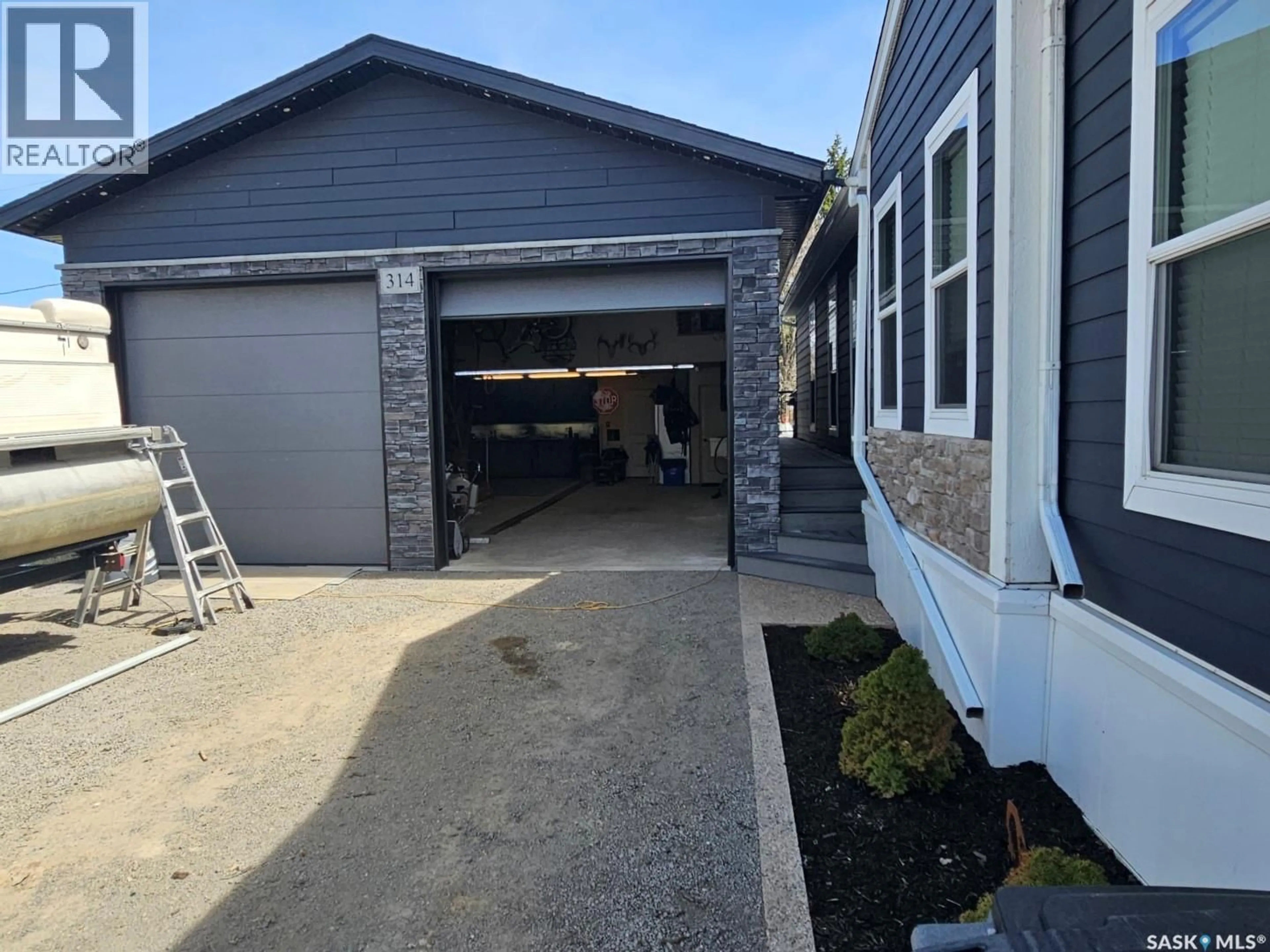 Indoor garage for 314 BROME STREET, Yellow Grass Saskatchewan S0G5J0