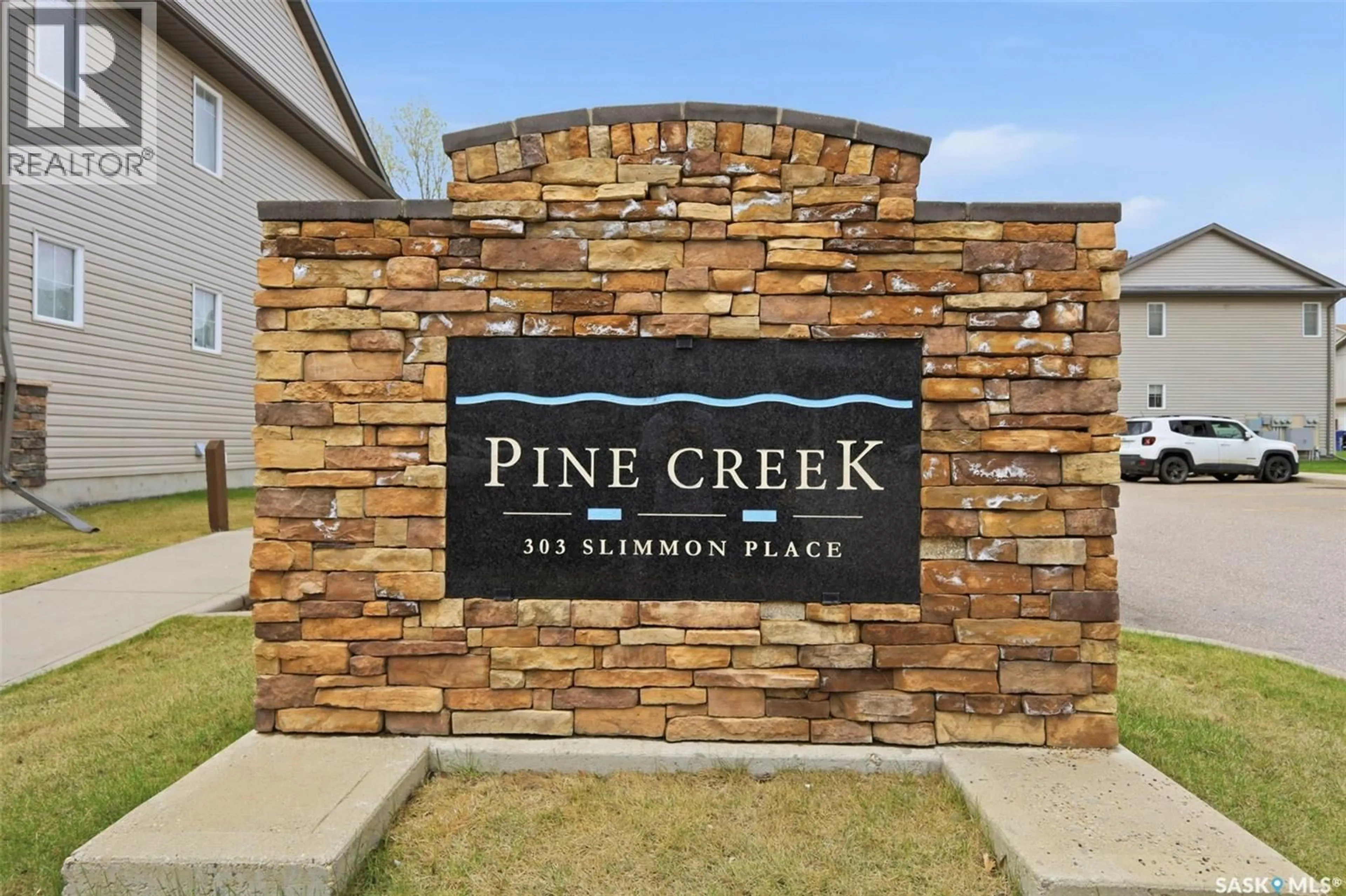 Indoor entryway for 303 - 119 SLIMMON PLACE, Saskatoon Saskatchewan S7V0A8