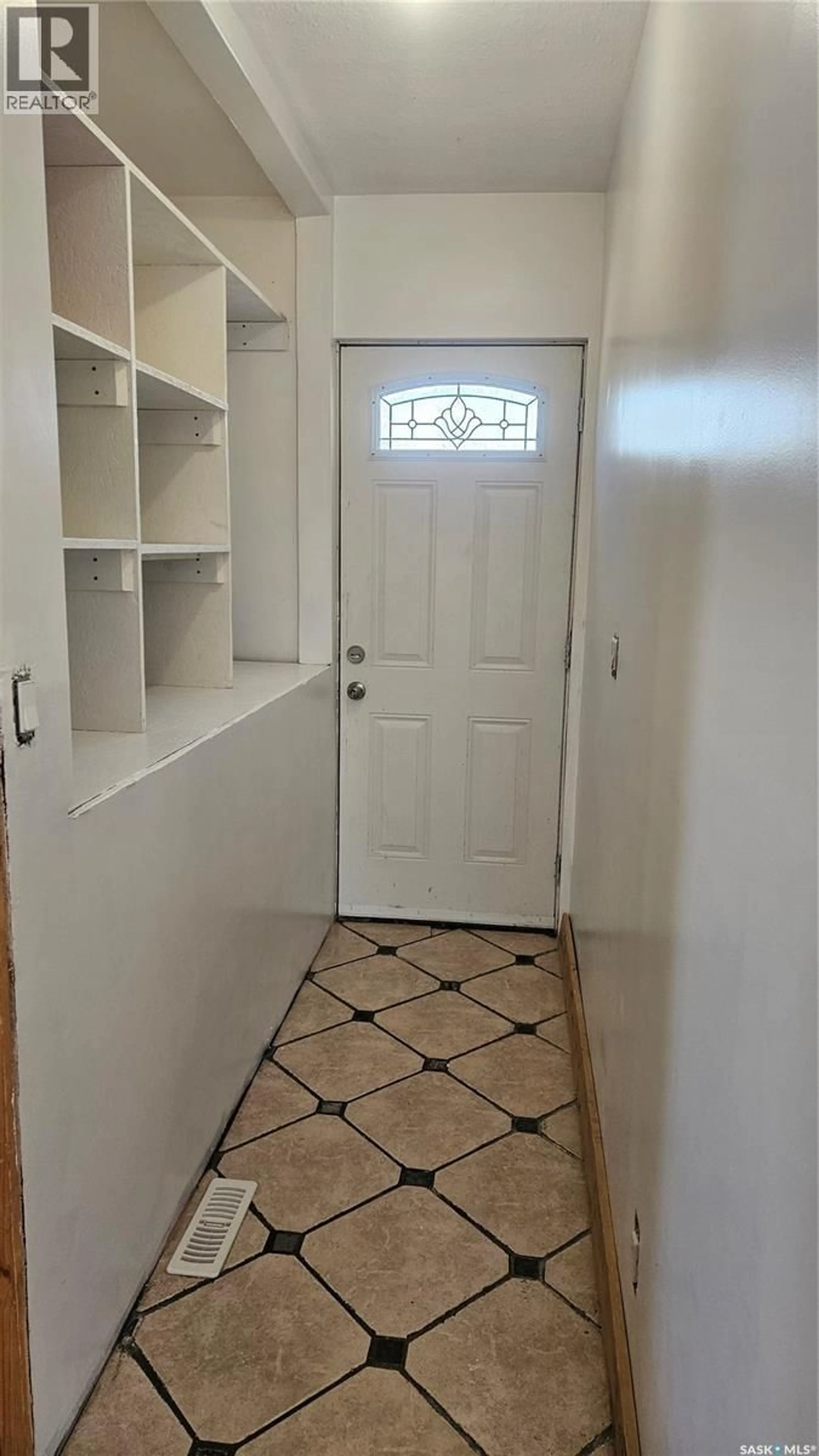 Indoor entryway for 6 DRIFTWOOD LANE, Invergordon Rm No. 430 Saskatchewan S0J1H0