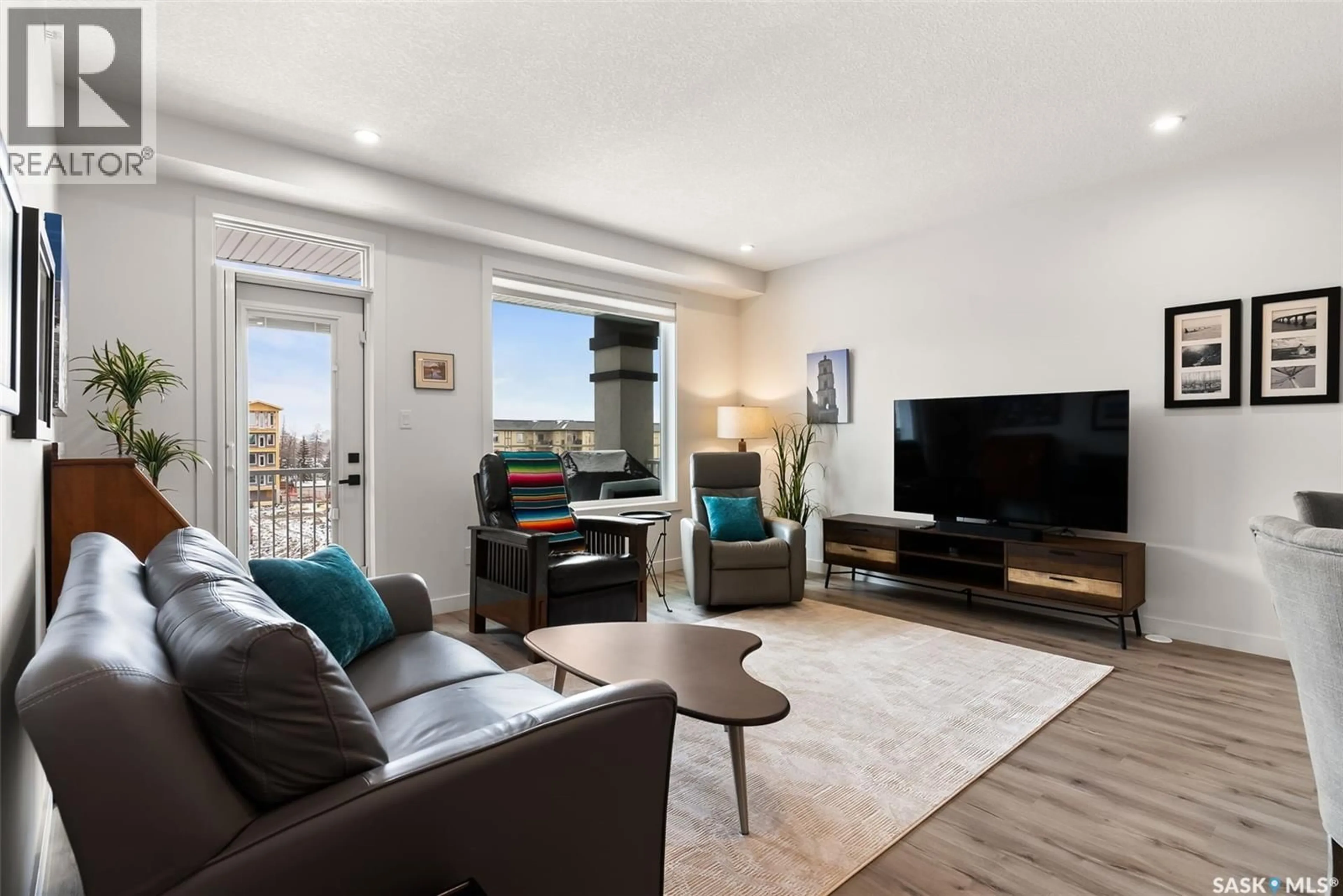 Living room with furniture, unknown for 417 3581 EVANS COURT, Regina Saskatchewan S4S7A3