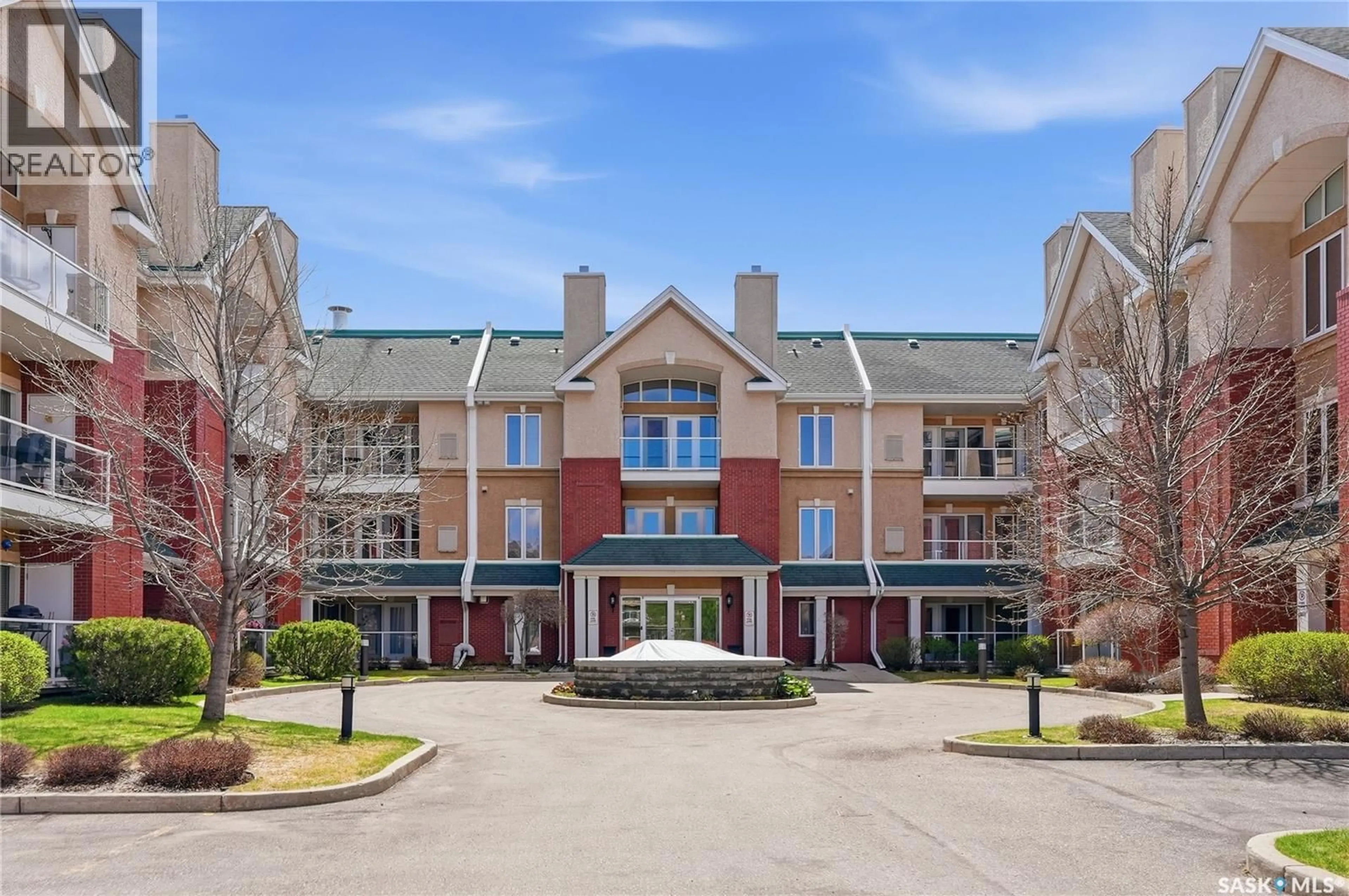Patio, mountain view for 928 - 213 HERITAGE VIEW, Saskatoon Saskatchewan S7H5T7