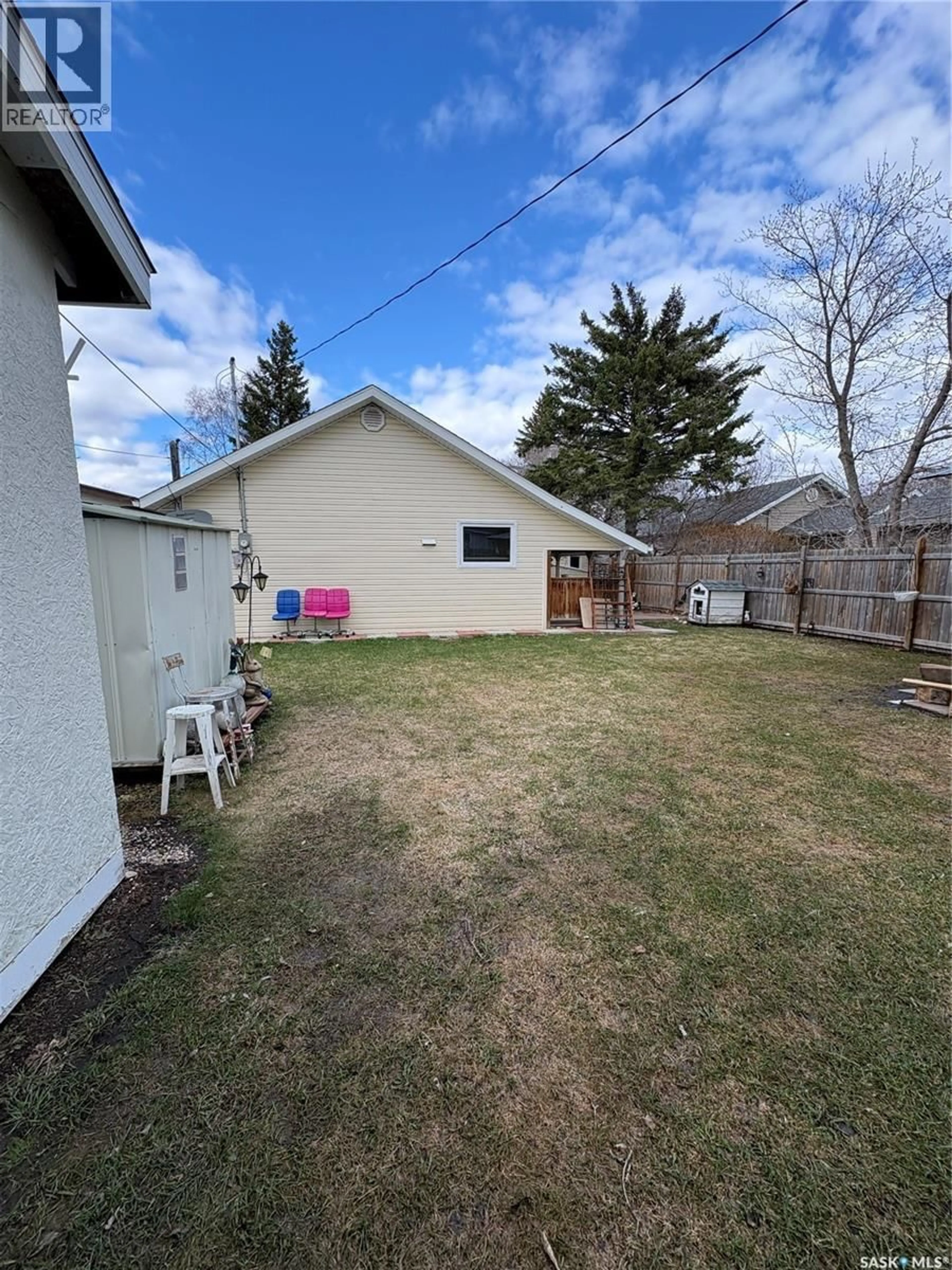 Unknown for 209 2ND AVENUE, Kelvington Saskatchewan S0A1W0