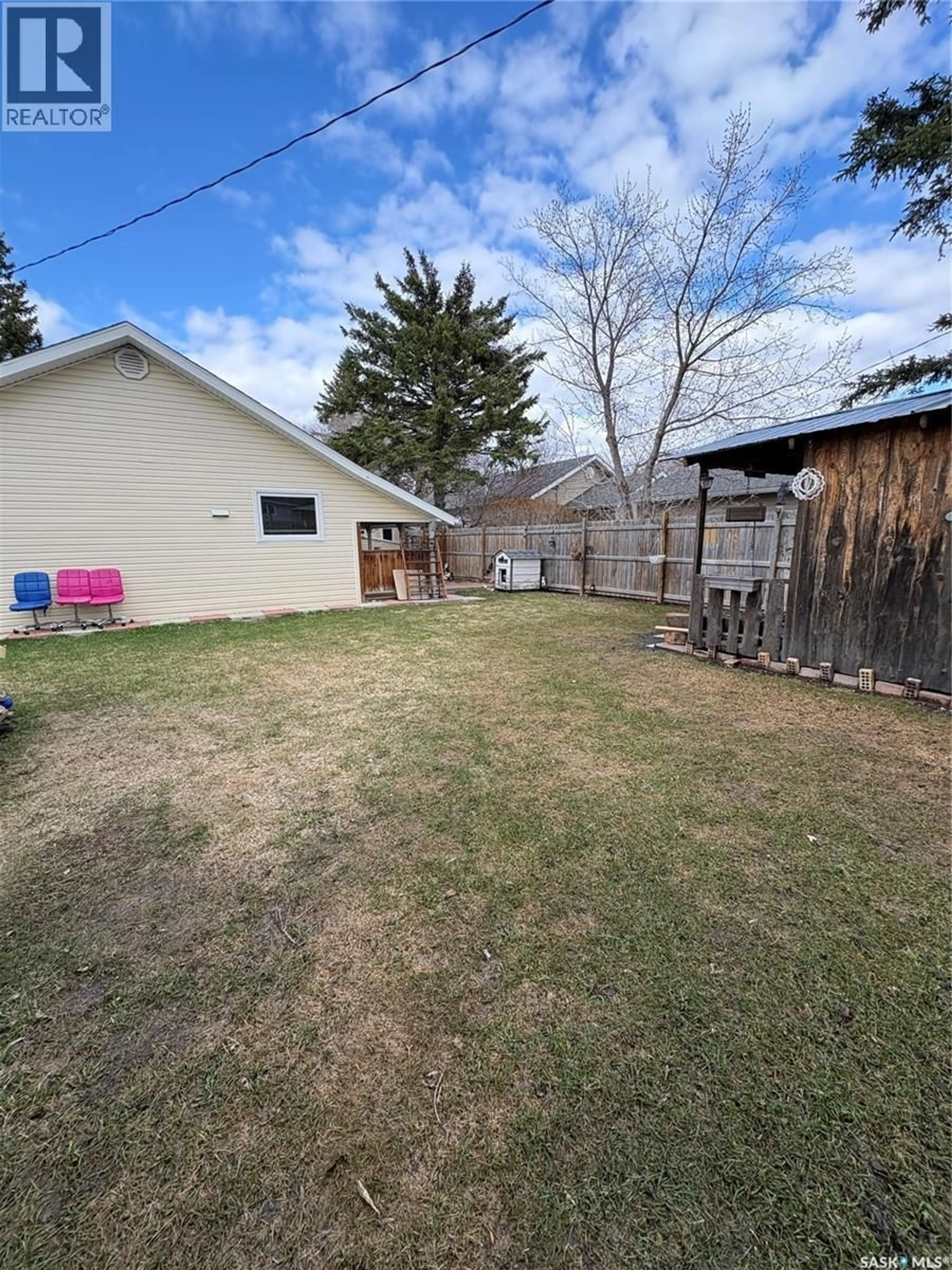 Unknown for 209 2ND AVENUE, Kelvington Saskatchewan S0A1W0