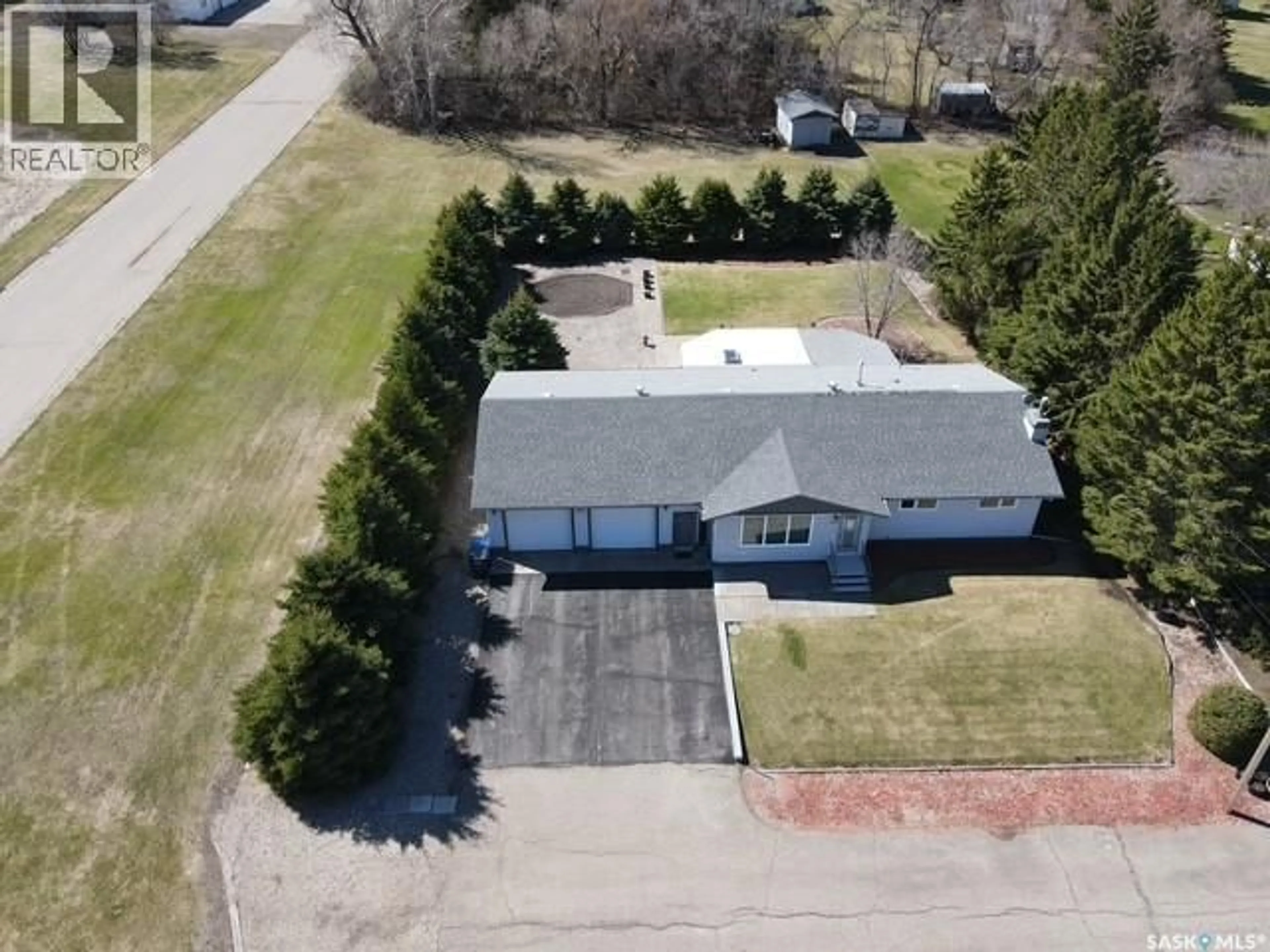 A pic from outside/outdoor area/front of a property/back of a property/a pic from drone, street for 234 SASKATCHEWAN STREET, Kamsack Saskatchewan S0A1S0