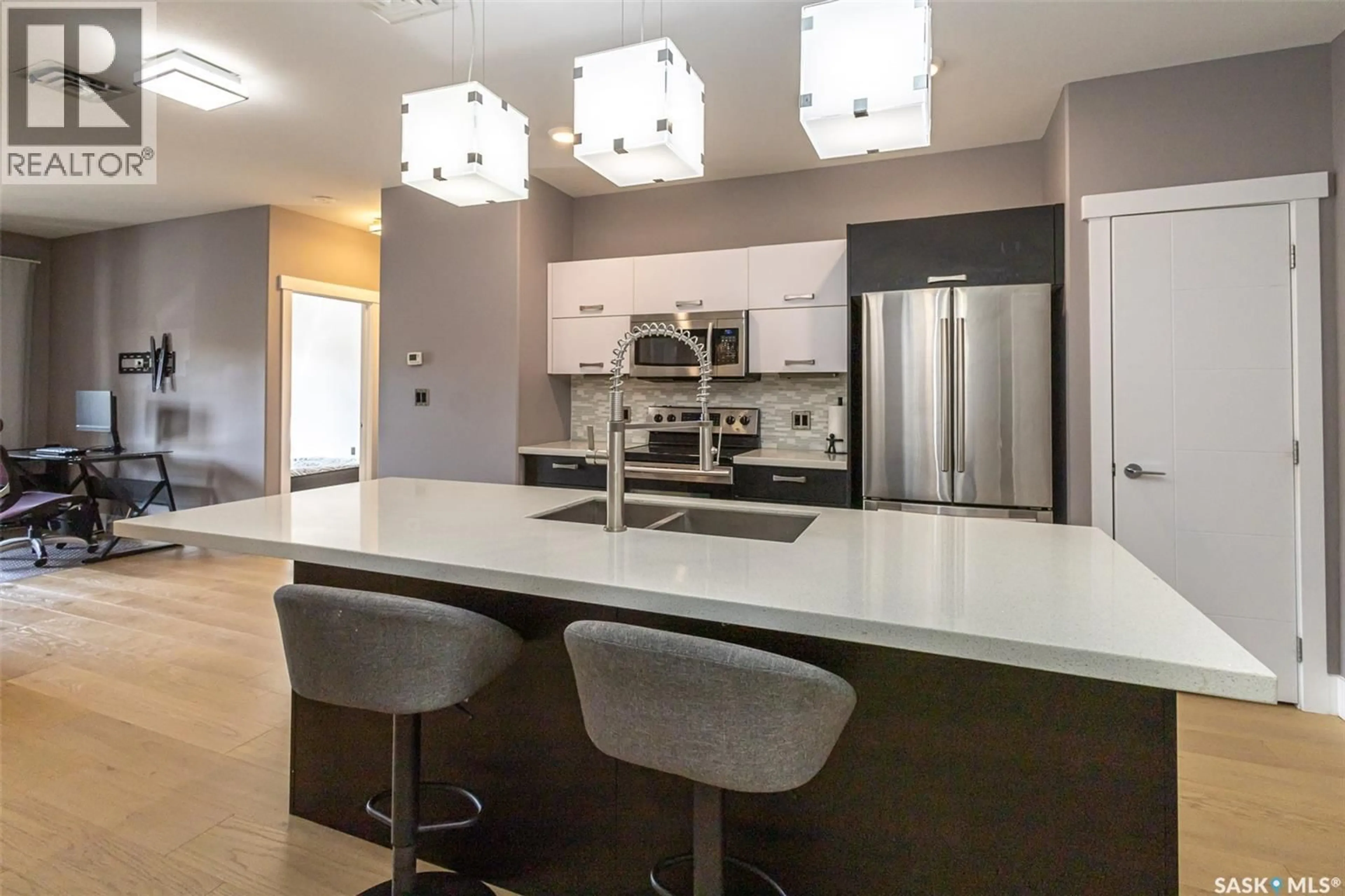 Contemporary kitchen, ceramic/tile floor for 206 - 1010 MAIN STREET, Saskatoon Saskatchewan S7H0K7