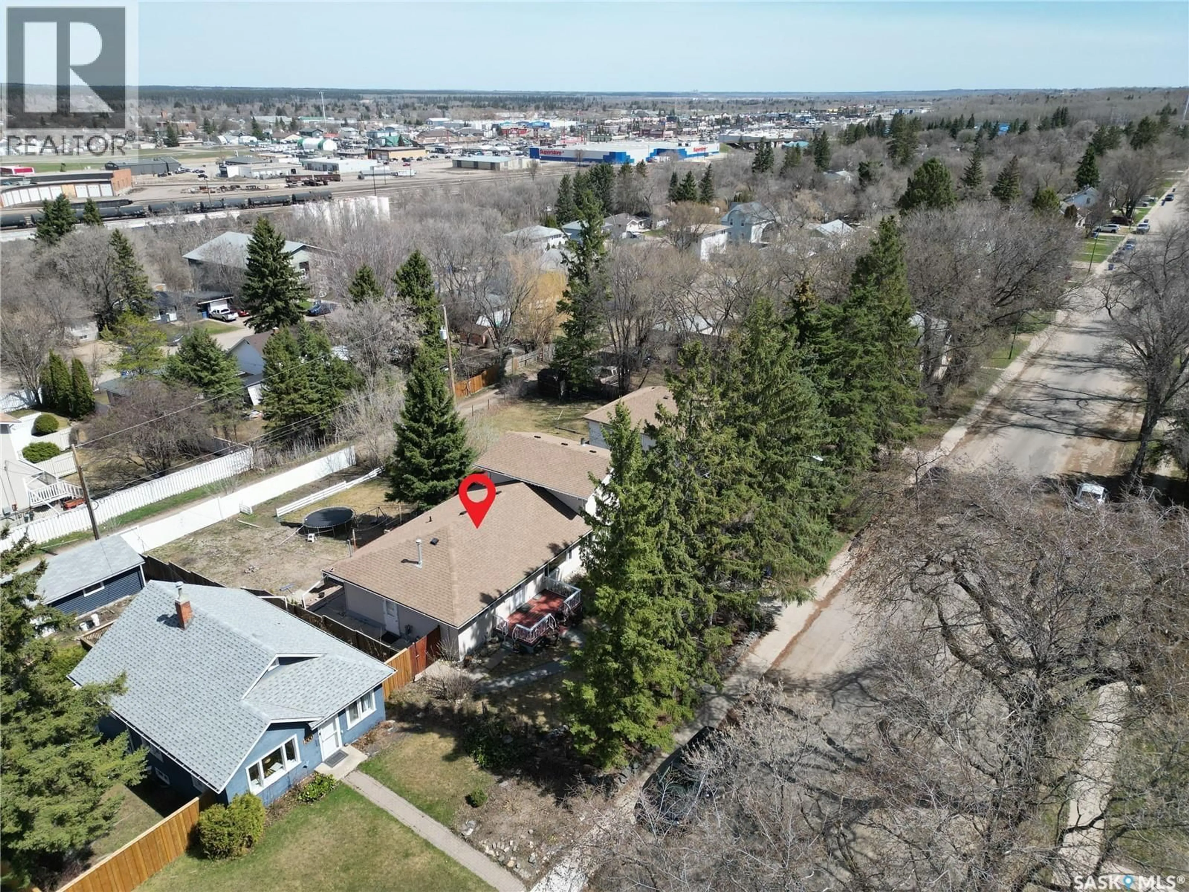 A pic from outside/outdoor area/front of a property/back of a property/a pic from drone, street for 312 20TH STREET, Prince Albert Saskatchewan S6V1K8