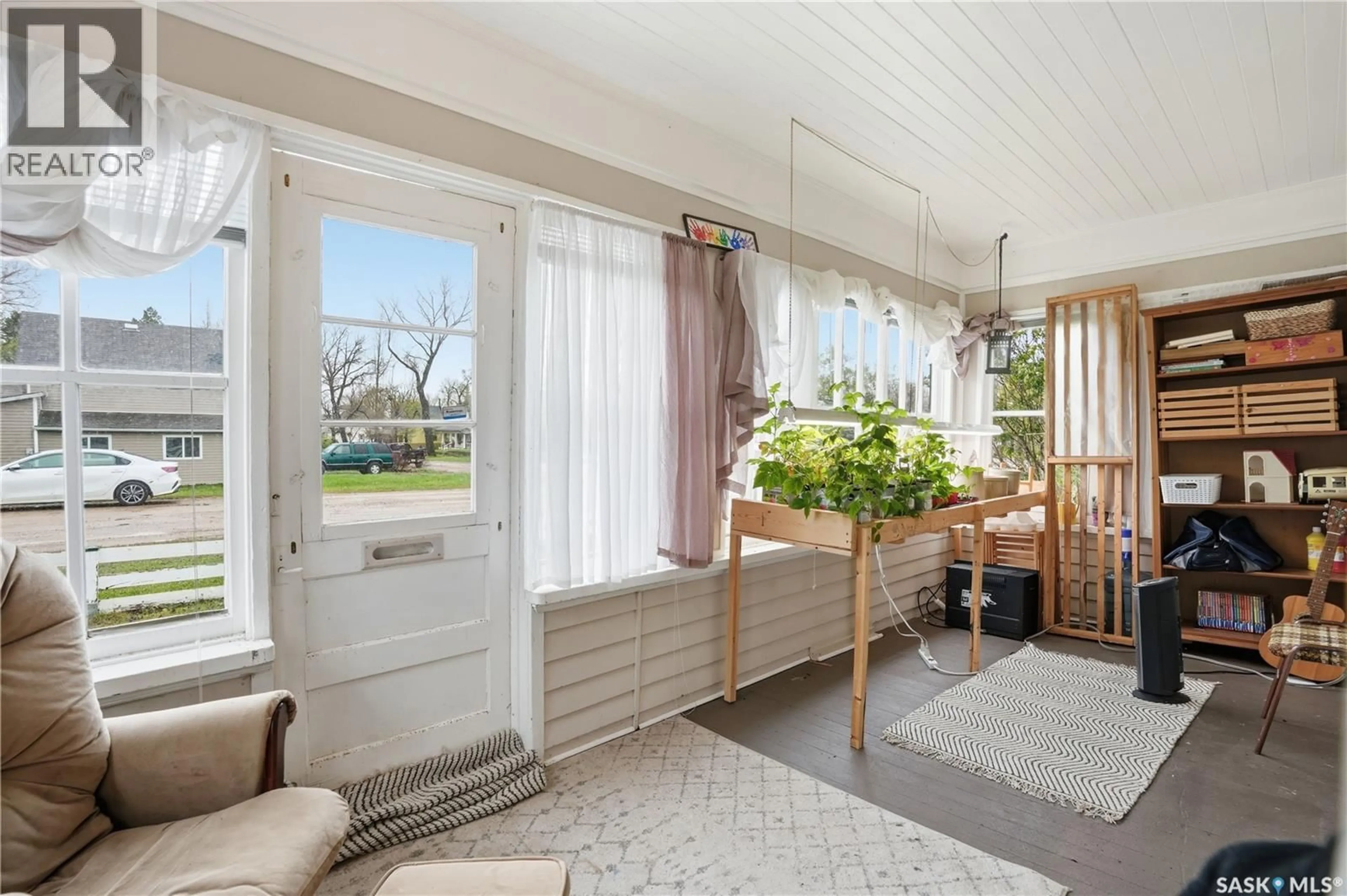 Indoor entryway for 12 ALEXANDRA STREET, Mortlach Saskatchewan S0H3E0