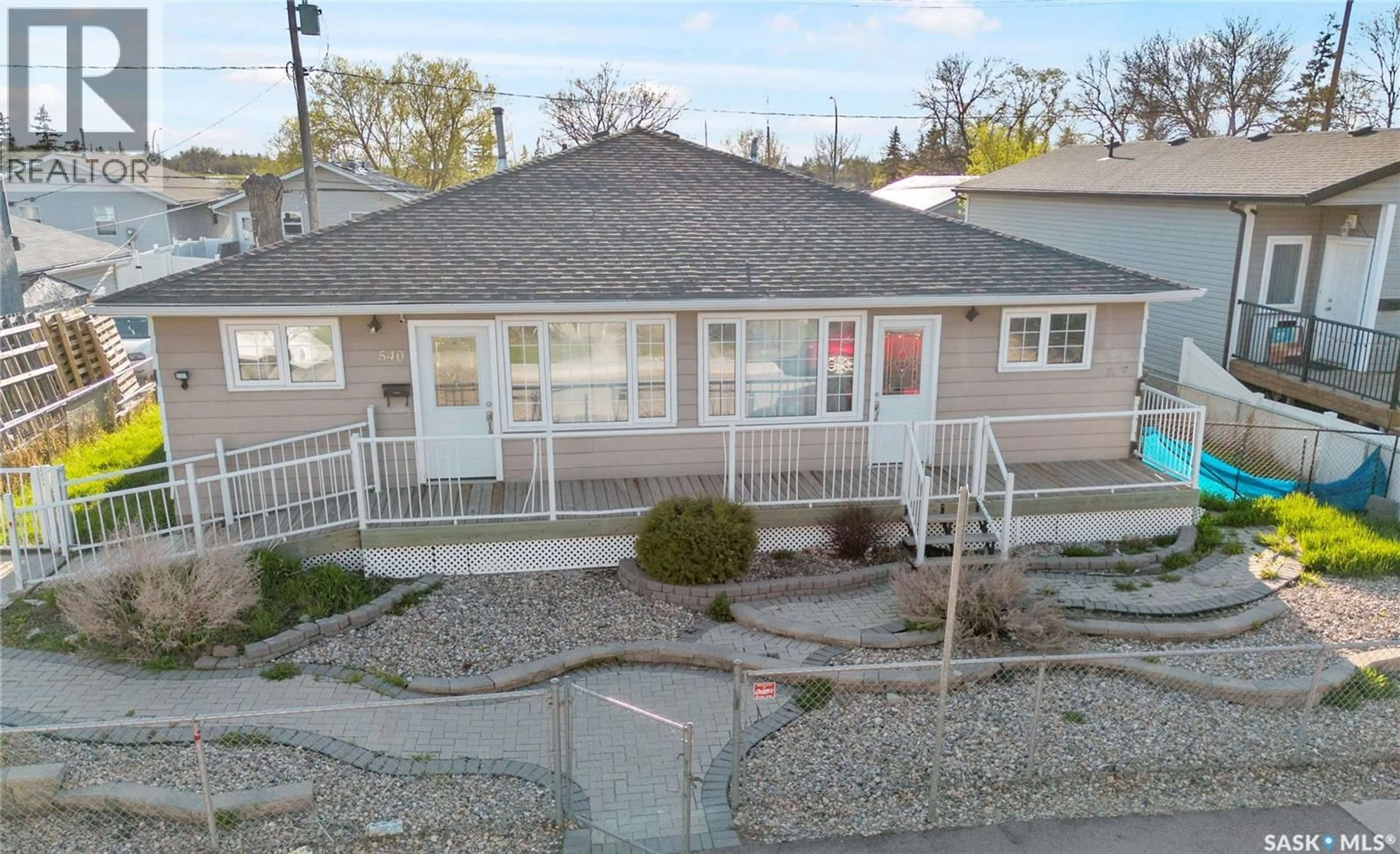 A pic from outside/outdoor area/front of a property/back of a property/a pic from drone, street for 540 WASCANA STREET, Regina Saskatchewan S4R4J2