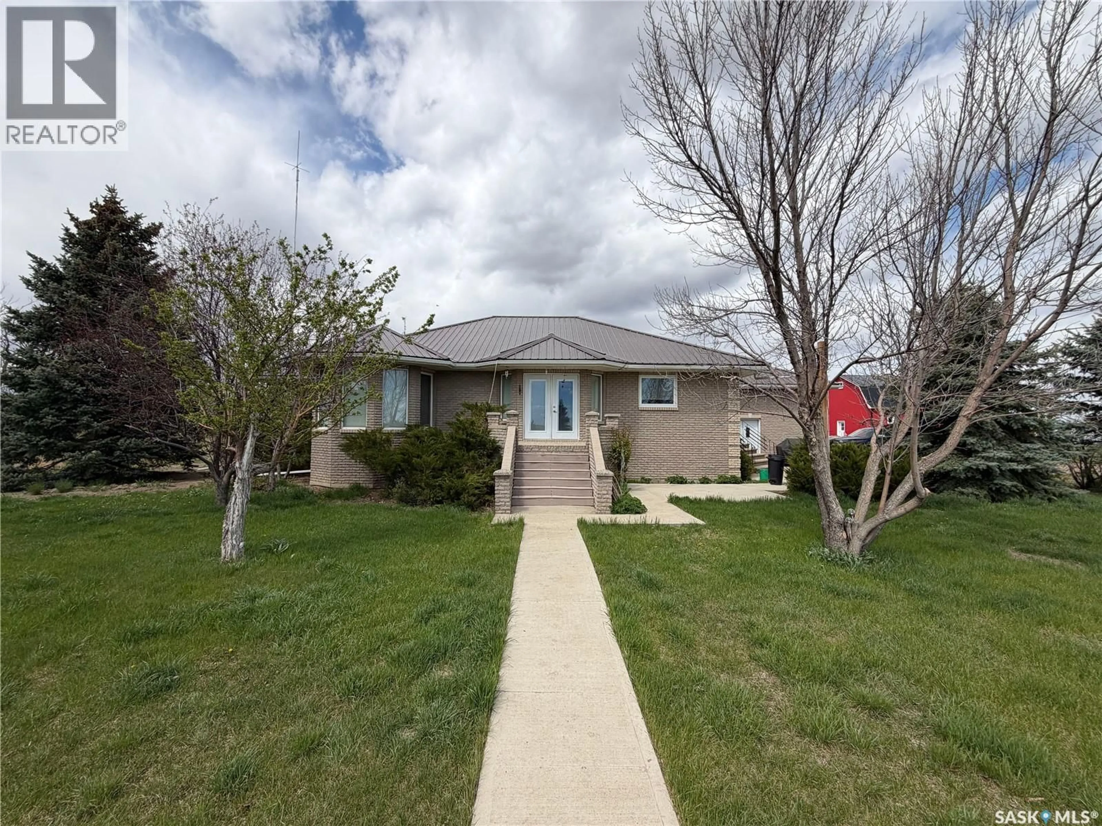 Home with vinyl exterior material, street for KOLODY ACREAGE, Auvergne Rm No. 76 Saskatchewan S0N1Z0
