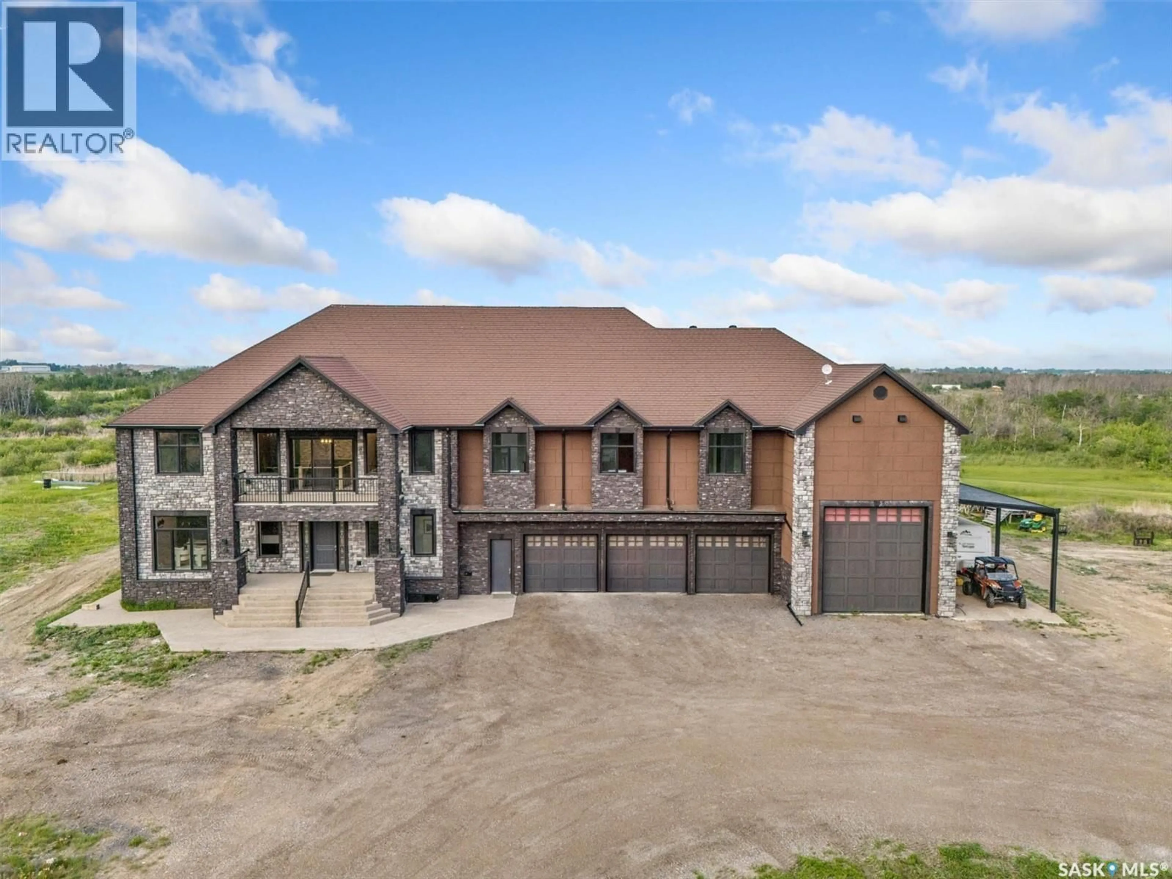 A pic from outside/outdoor area/front of a property/back of a property/a pic from drone, building for 19 ABBEY ROAD, Corman Park Rm No. 344 Saskatchewan S0K2T0