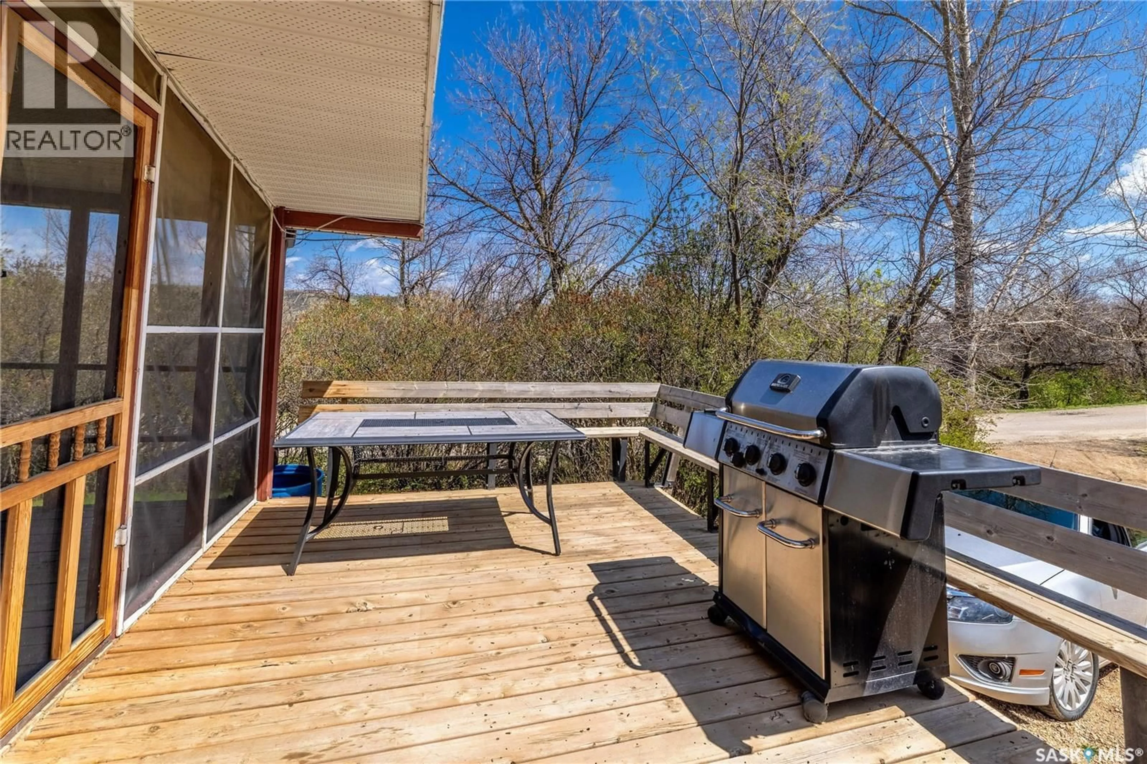 Patio, water/lake/river/ocean view for 1041 TATANKA DRIVE, South Lake Saskatchewan S0H0R0