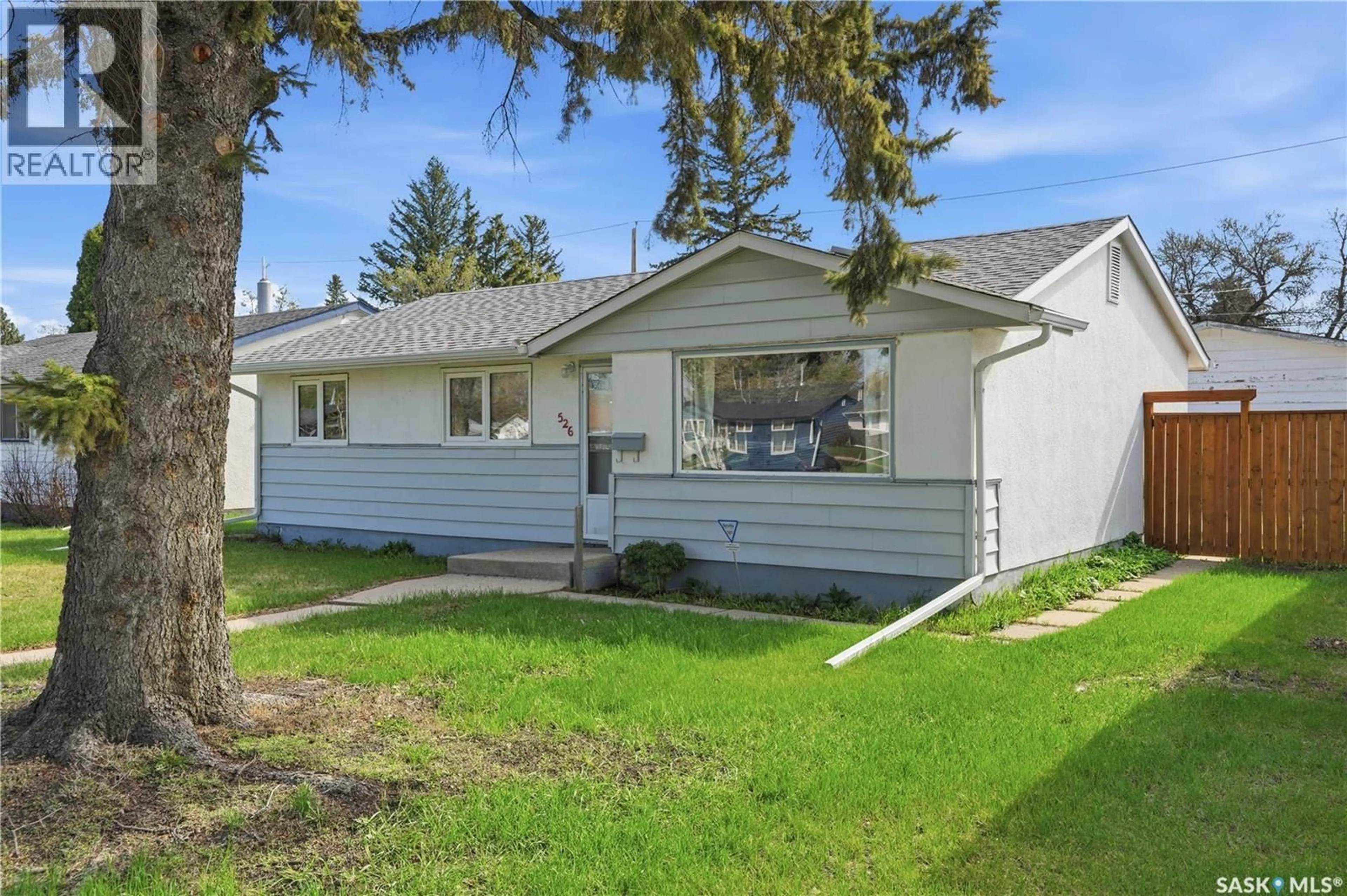 Home with vinyl exterior material, street for 526 V AVENUE, Saskatoon Saskatchewan S7M3E9