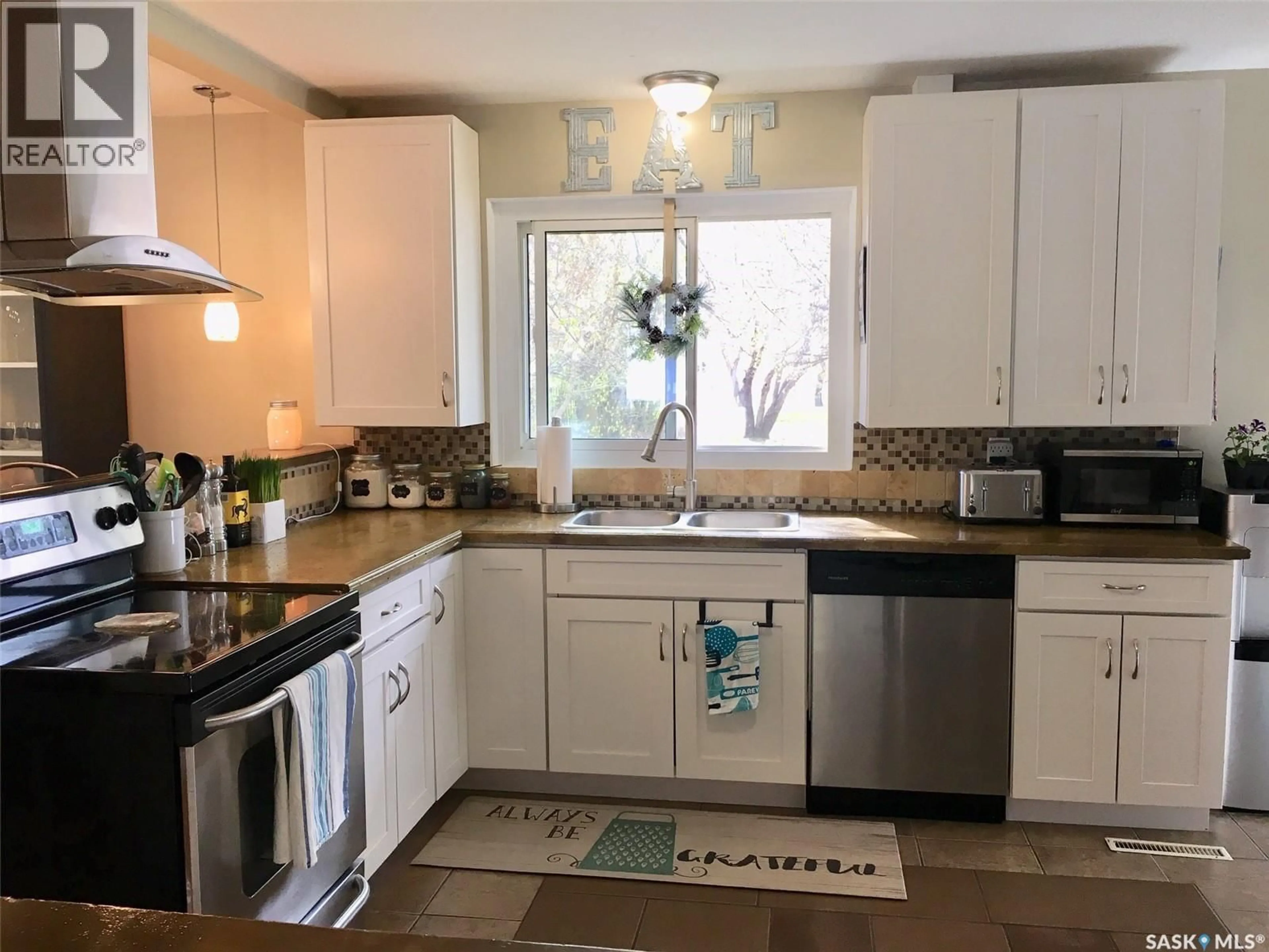 Unknown for 114 GLADSTONE AVENUE, Yorkton Saskatchewan S3N2B5