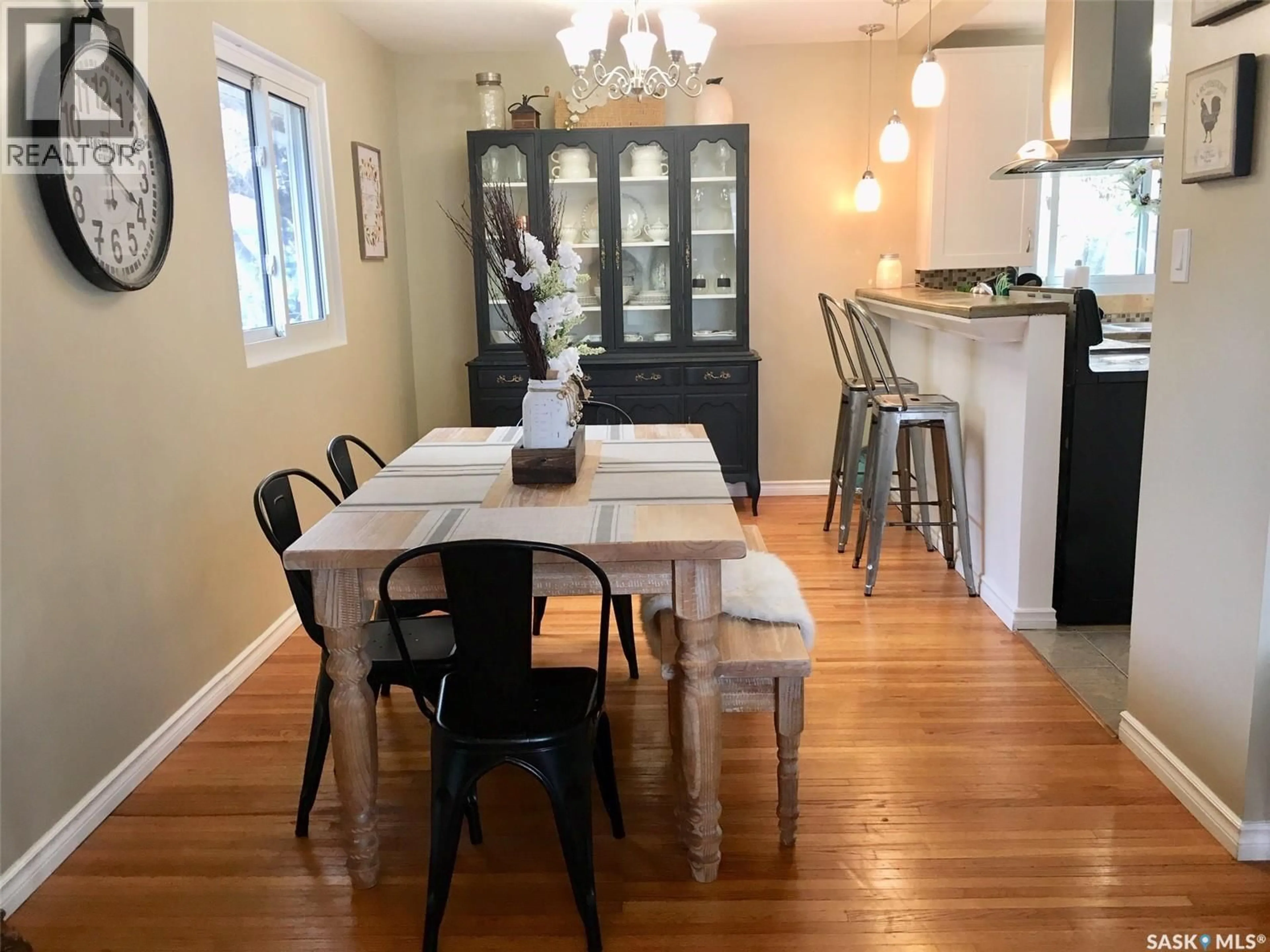 Dining room, wood/laminate floor for 114 GLADSTONE AVENUE, Yorkton Saskatchewan S3N2B5