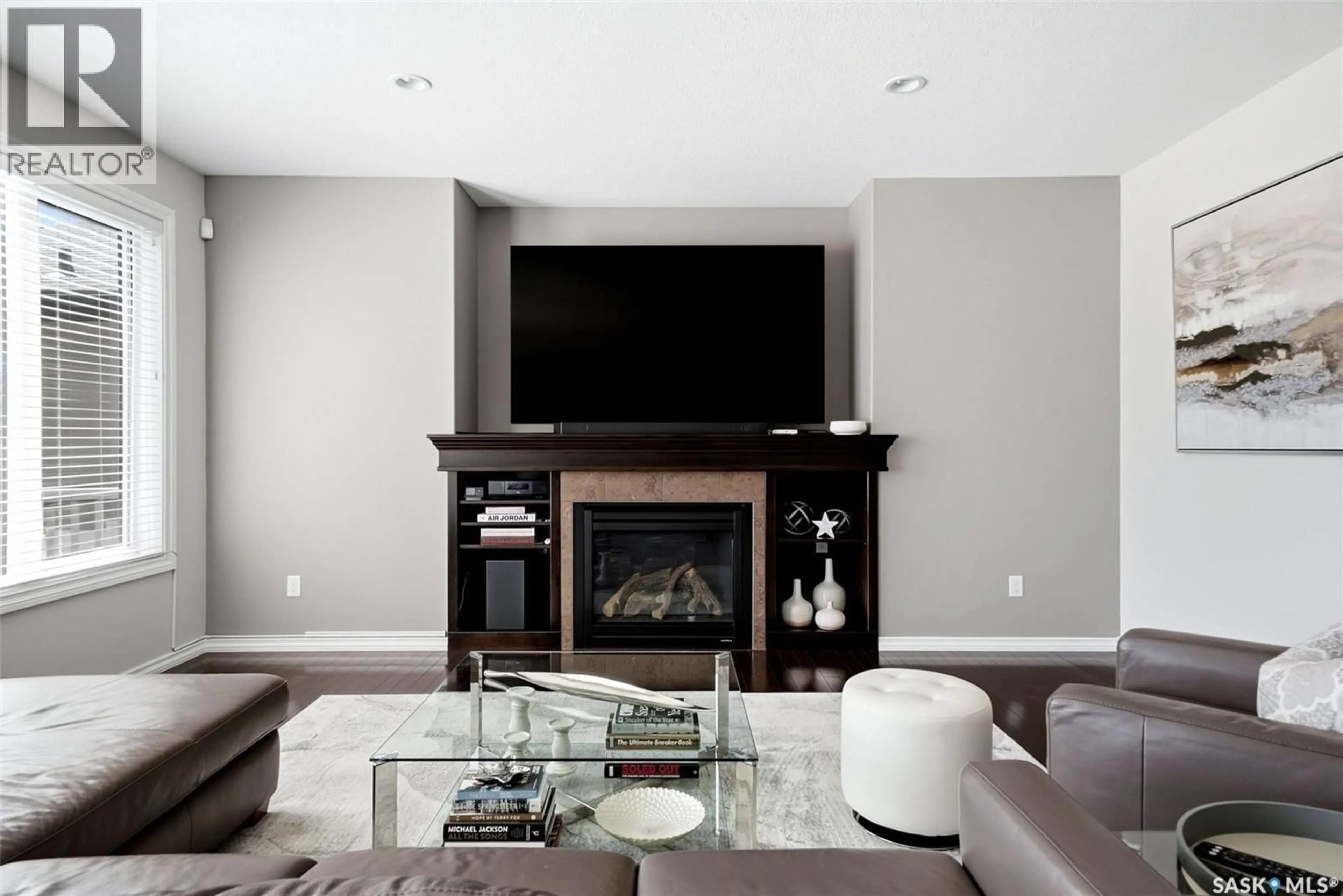 Living room with furniture, unknown for 141 OXBOW CRESCENT, Regina Saskatchewan S4Y0A7