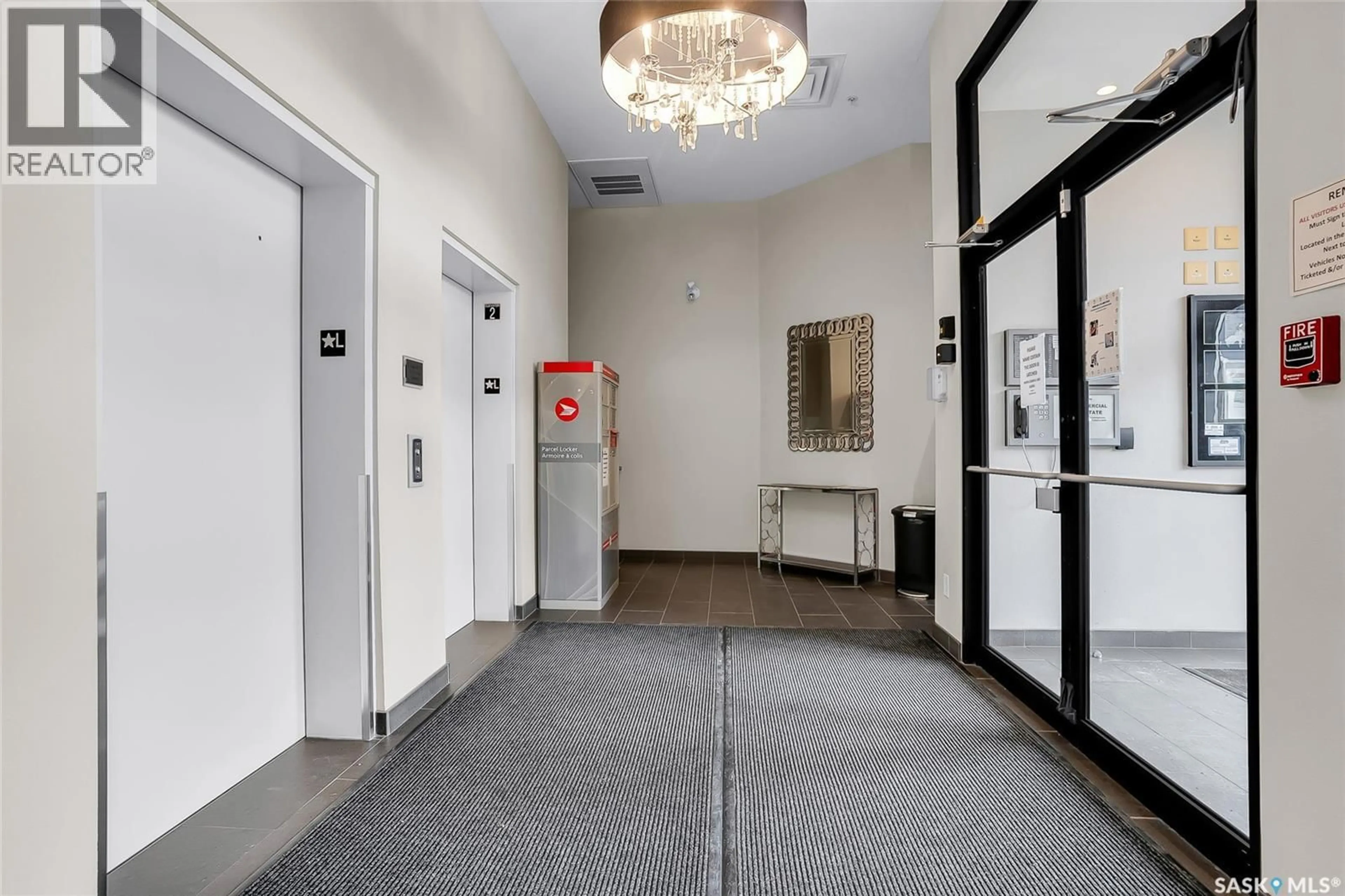 Indoor foyer for 158 - 322 PAWLYCHENKO LANE, Saskatoon Saskatchewan S7V0C3