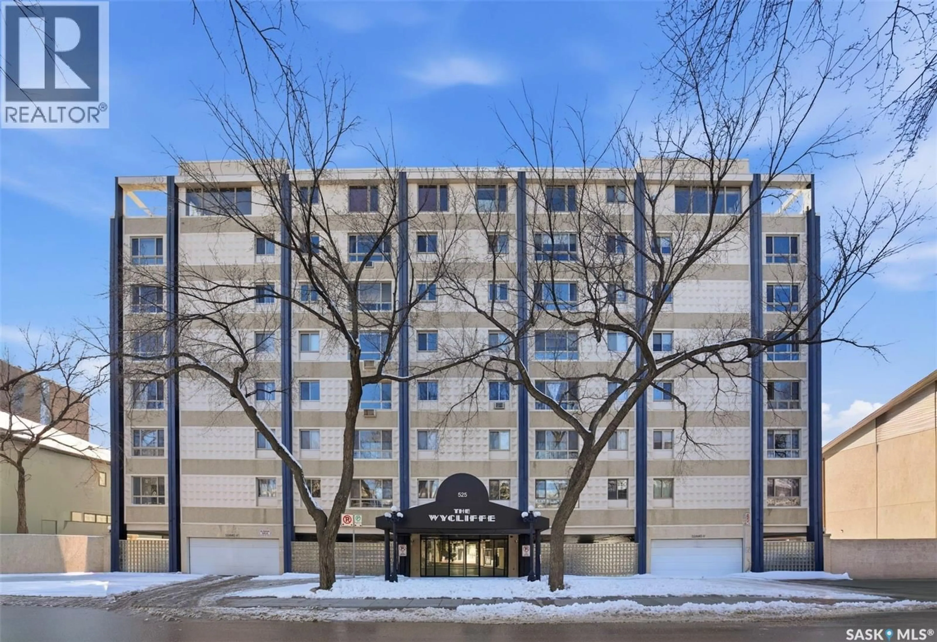 Patio, building for 308 - 525 3RD AVENUE, Saskatoon Saskatchewan S7K2J6