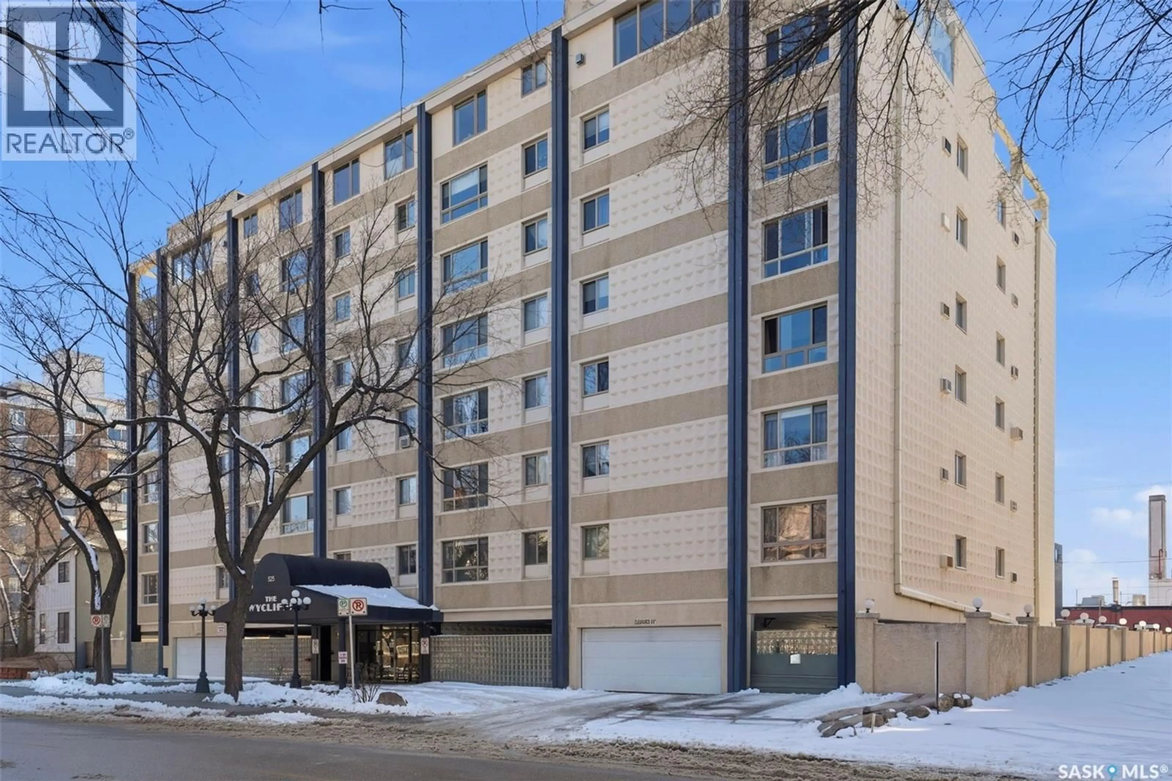 Patio, building for 308 - 525 3RD AVENUE, Saskatoon Saskatchewan S7K2J6