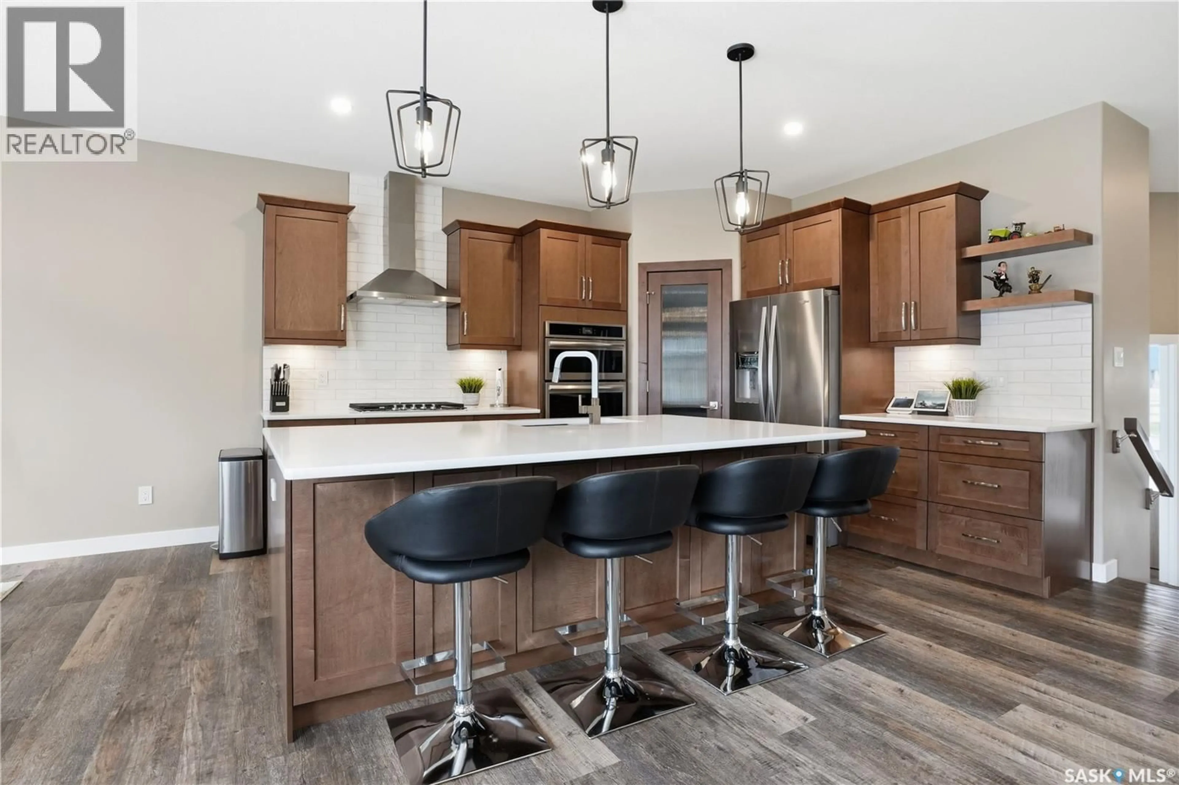 Contemporary kitchen, unknown for 4264 ELDERBERRY CRESCENT, Regina Saskatchewan S4V3V3