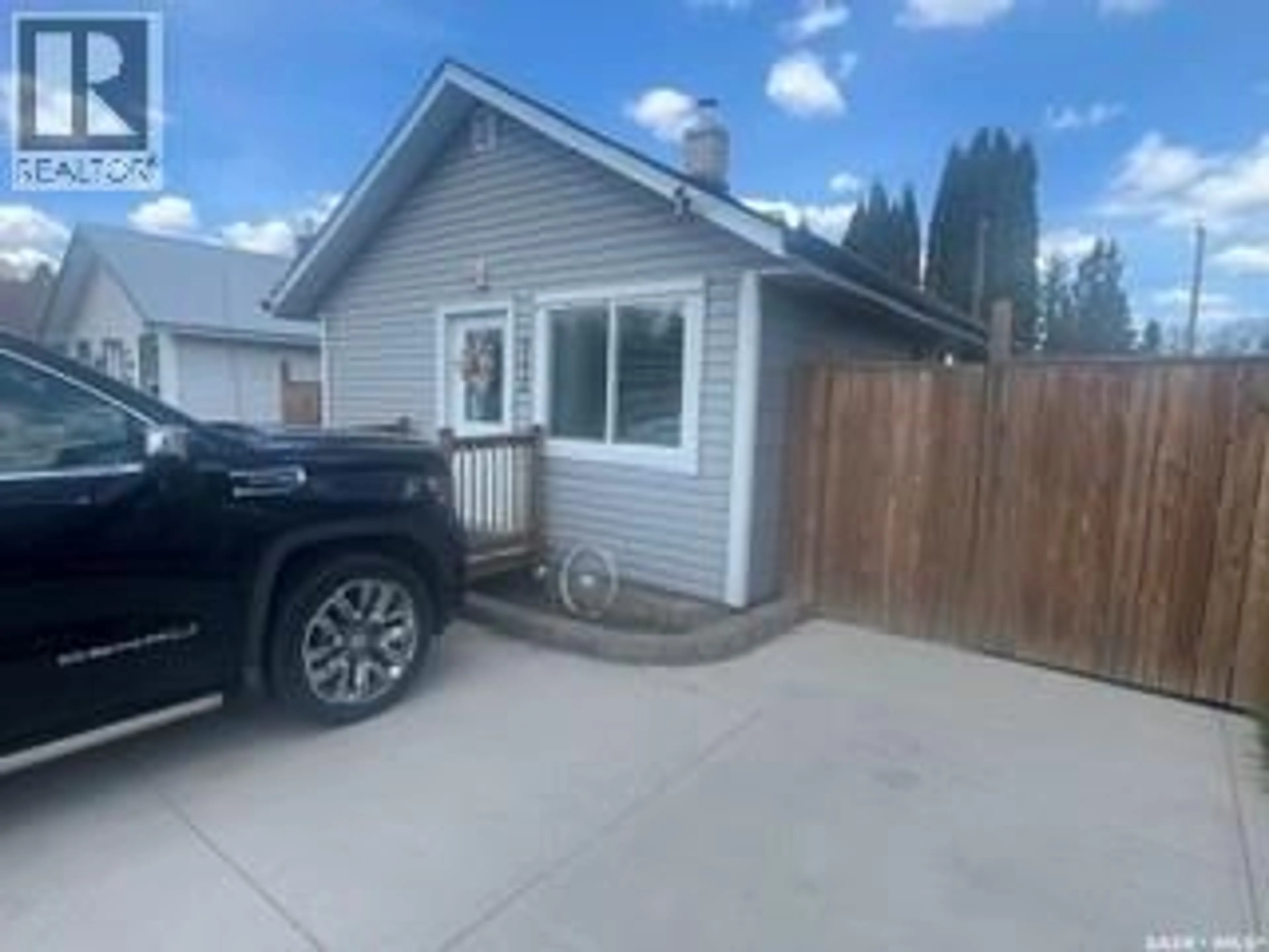 Unknown for 572 21ST STREET, Prince Albert Saskatchewan S6V1M4