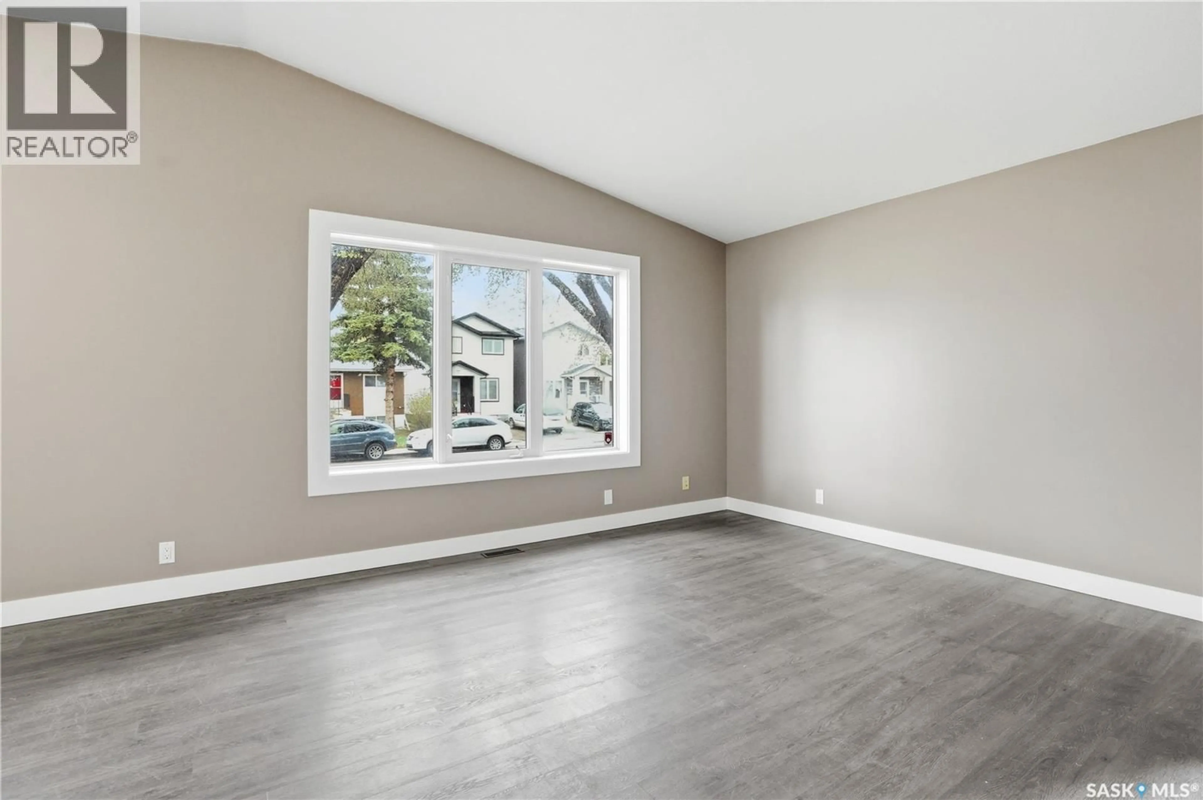 A pic of a room for 330B X AVENUE, Saskatoon Saskatchewan S7M3H6